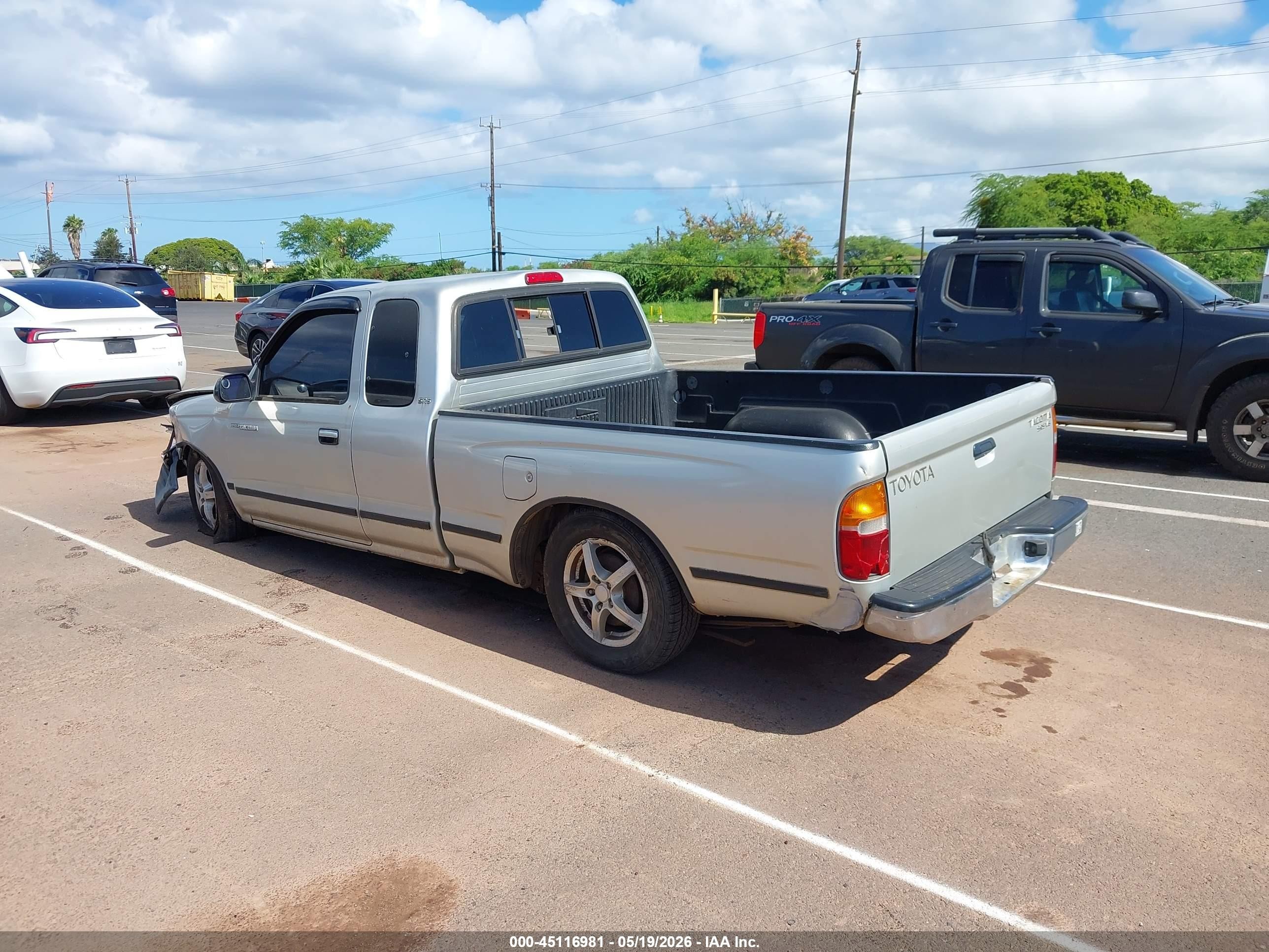 2000 Toyota Tacoma Base V6 Gray vin: 4TAVN52NXYZ595200