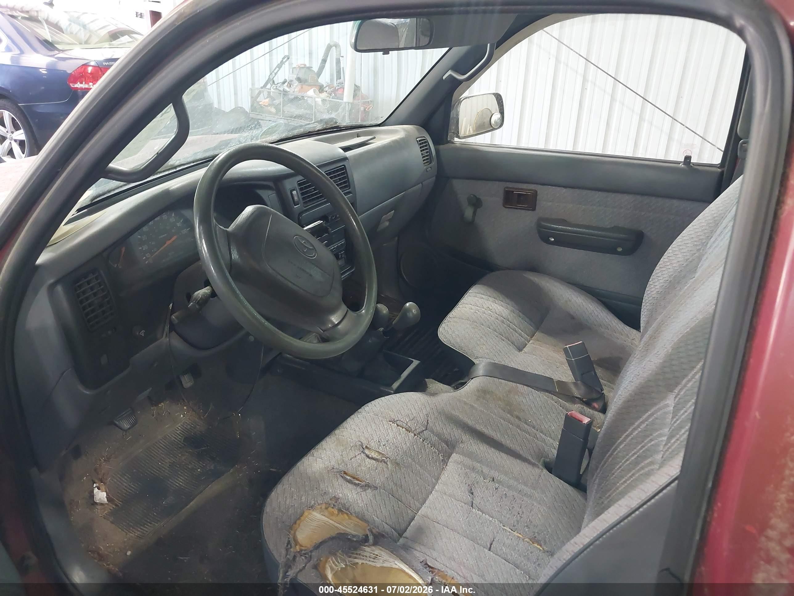 1995 Toyota Tacoma   Red vin: 4TAVN61F5SZ034605