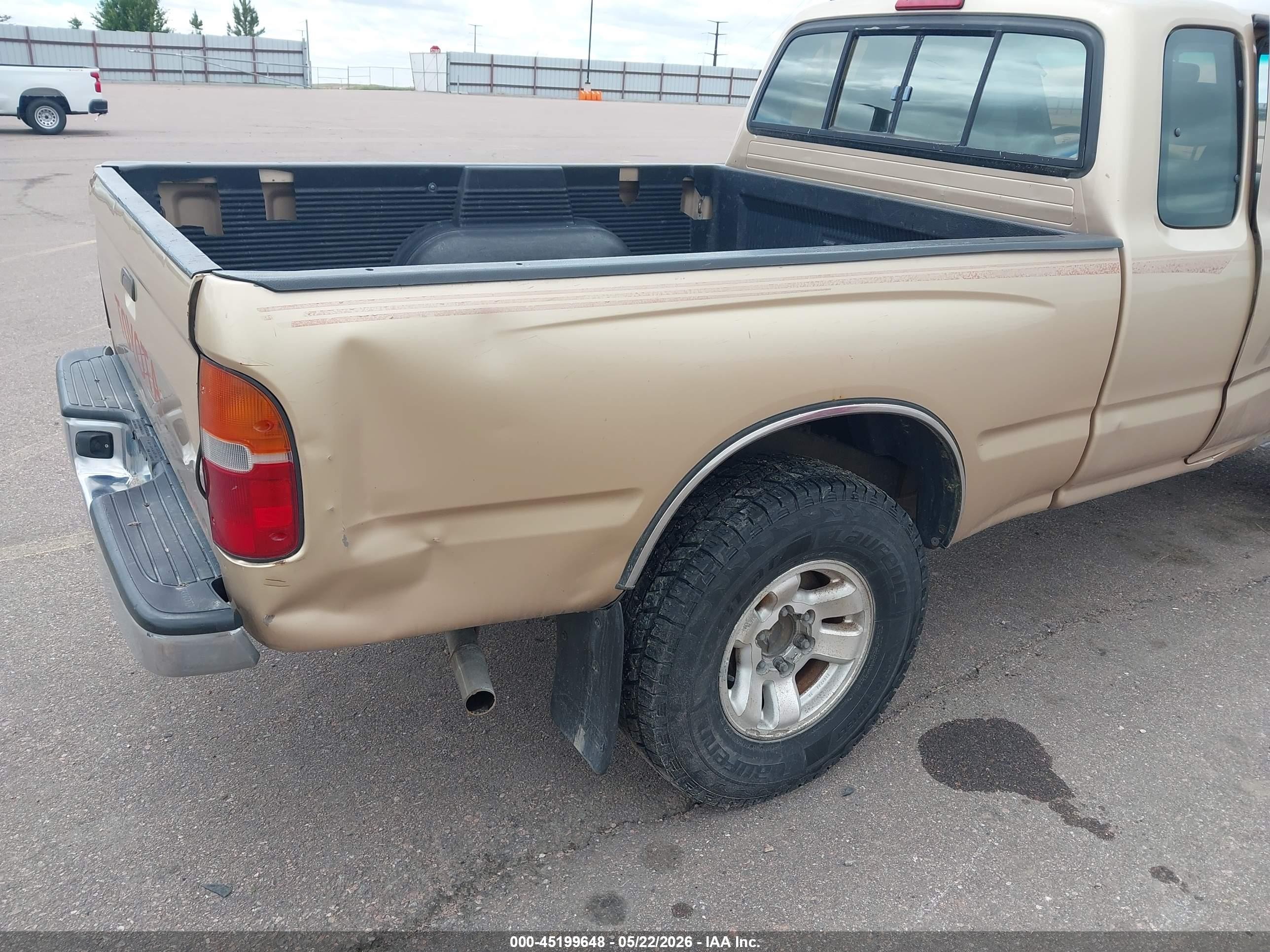1995 Toyota Tacoma Xtracab Tan vin: 4TAVN73F5SZ070491