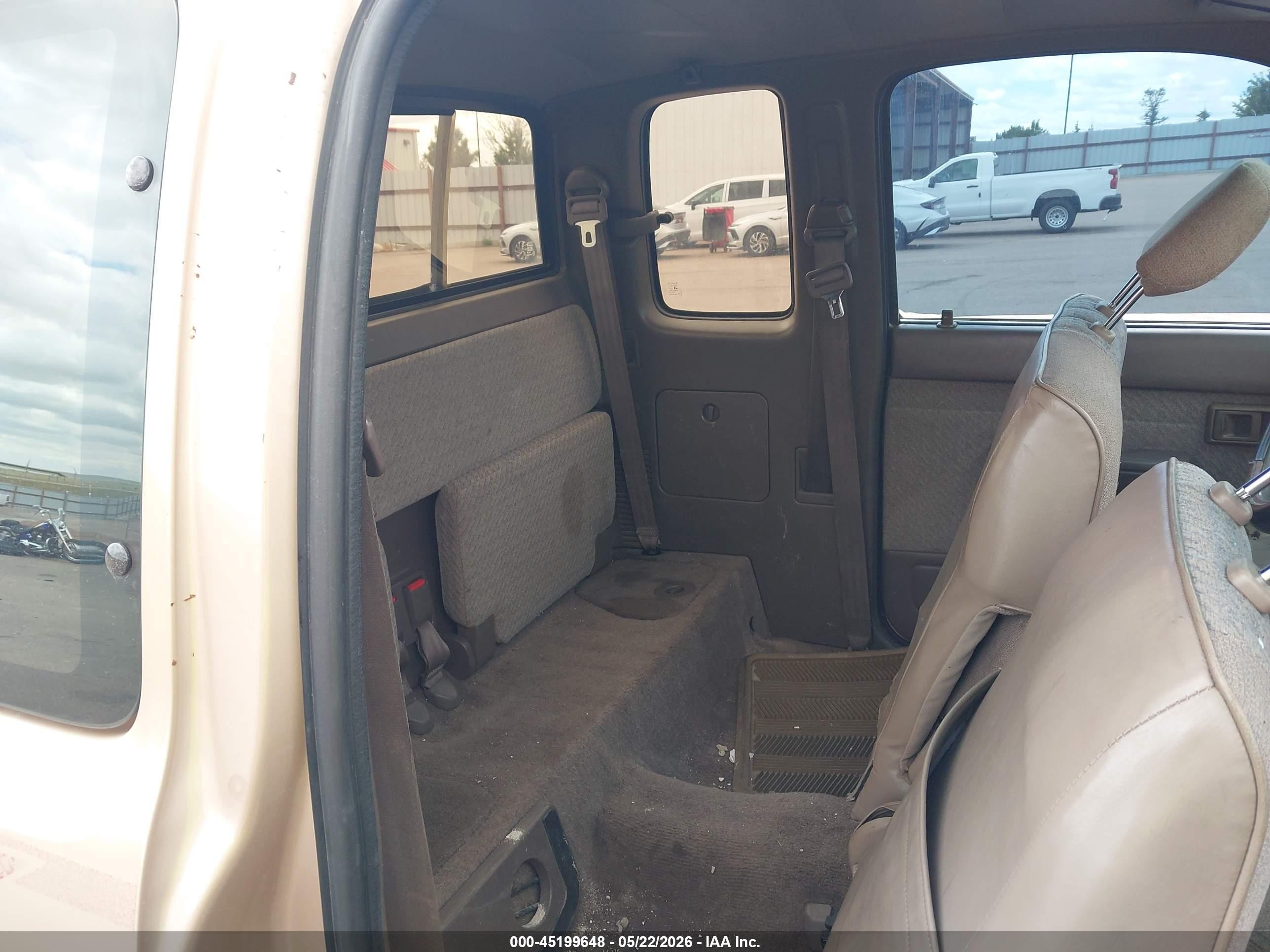 1995 Toyota Tacoma Xtracab Tan vin: 4TAVN73F5SZ070491