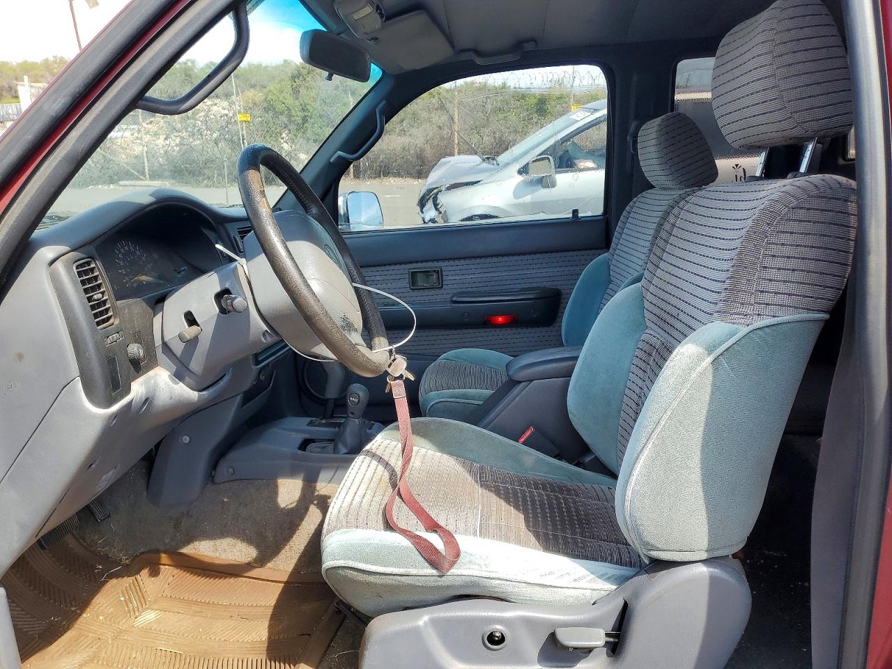 1995 Toyota Tacoma Sr5 Red vin: 4TAVN73K2SZ002467