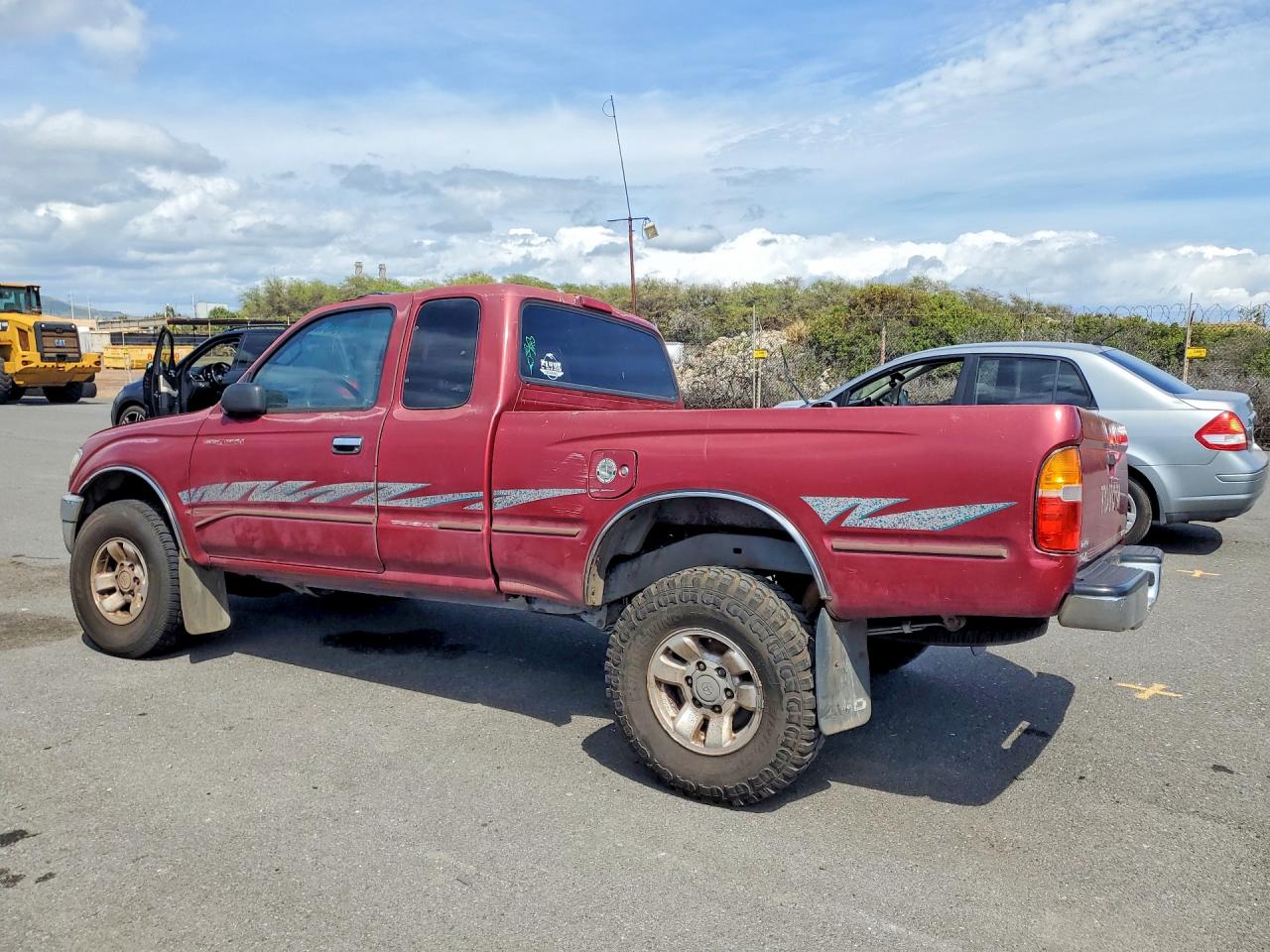 1995 Toyota Tacoma Sr5 Red vin: 4TAVN73K2SZ002467