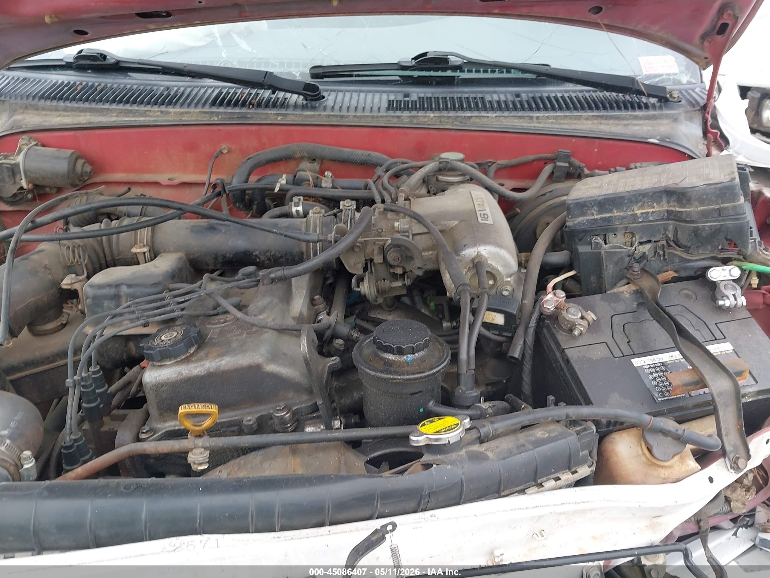 1998 Toyota Tacoma   White vin: 4TAWM72N2WZ046669