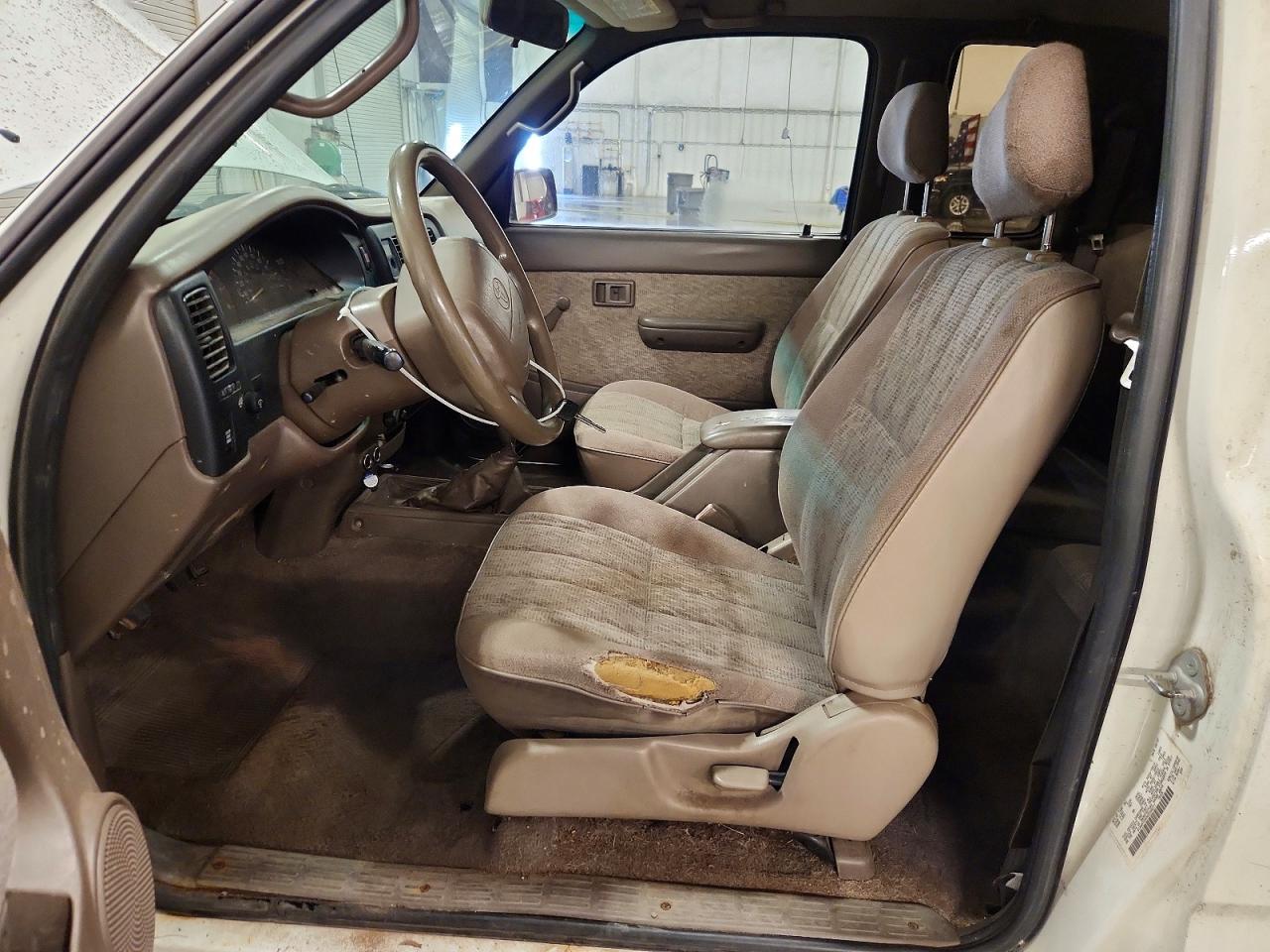 1998 Toyota Tacoma Xtracab White vin: 4TAWM72N3WZ038077