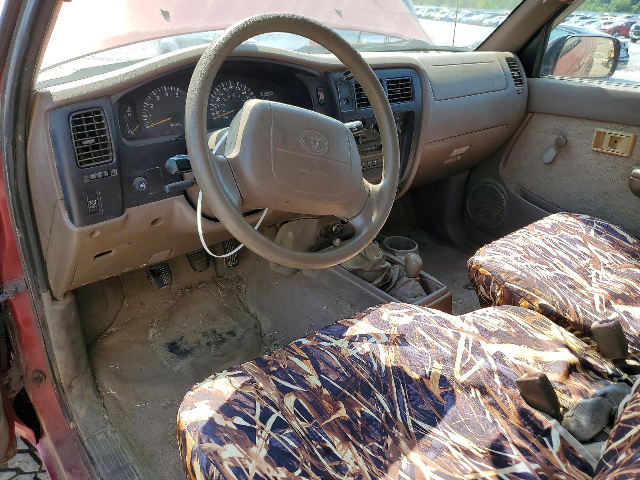 1999 Toyota Tacoma Base Burgundy vin: 4TAWM72N3XZ401673