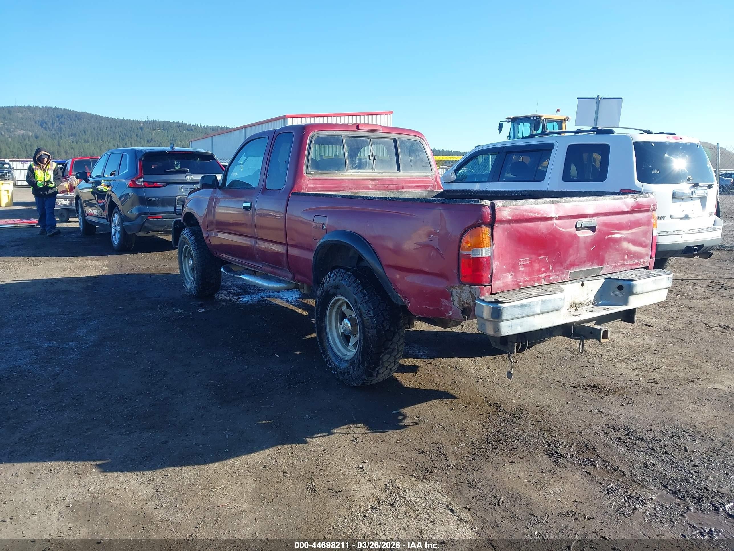 1999 Toyota Tacoma   Burgundy vin: 4TAWM72N3XZ426606