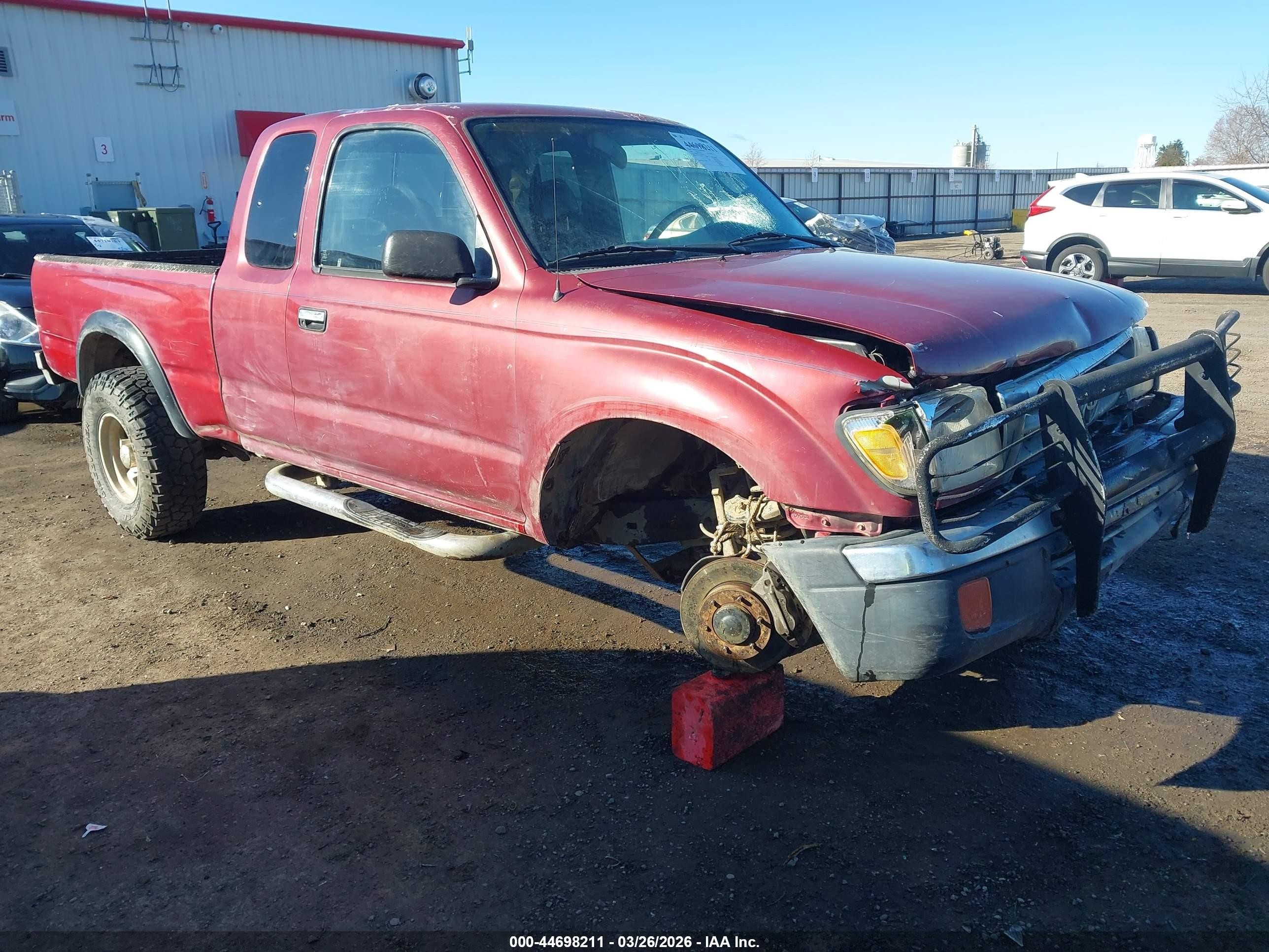 1999 Toyota Tacoma   Burgundy vin: 4TAWM72N3XZ426606