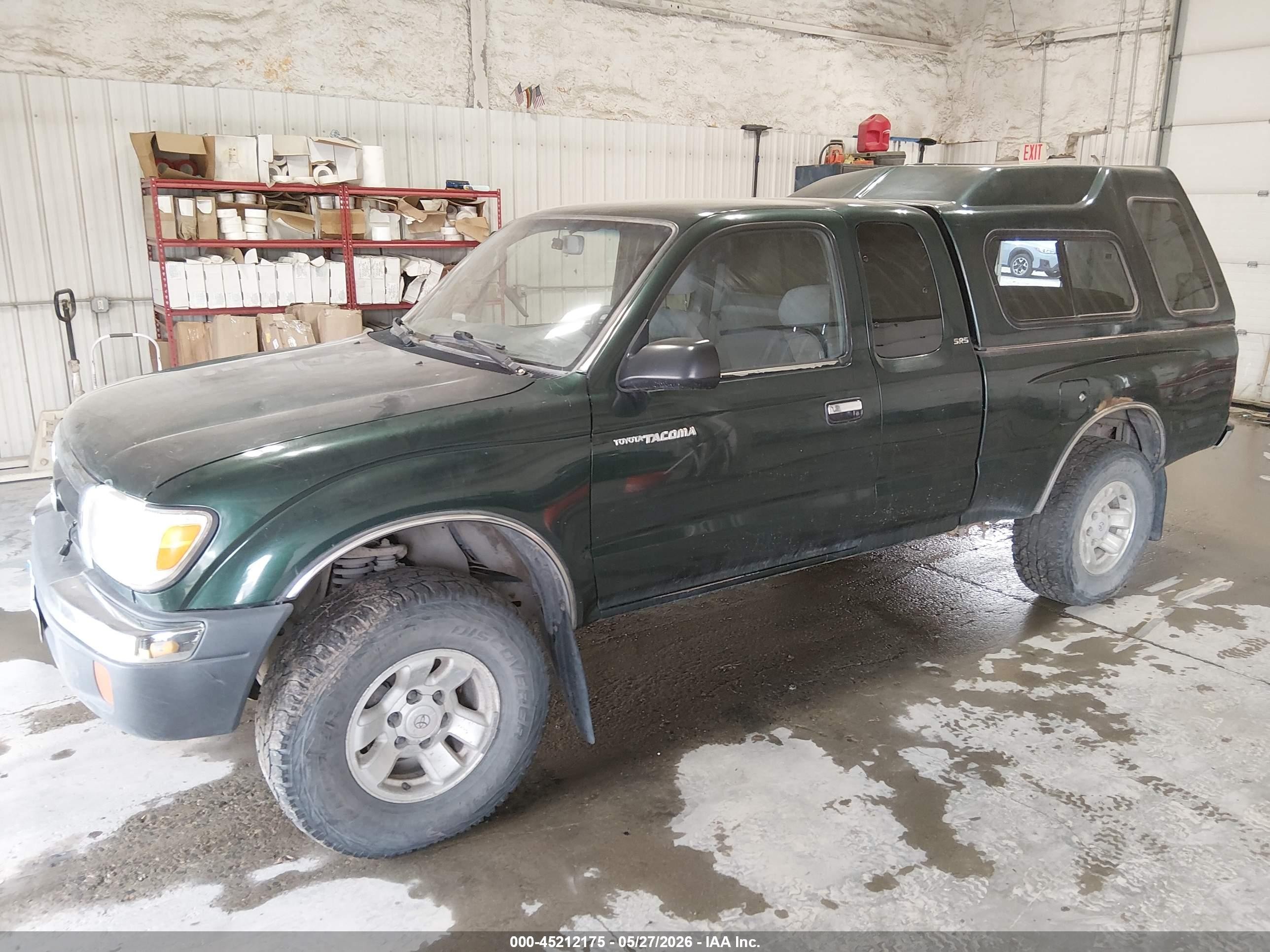2000 Toyota Tacoma   Green vin: 4TAWM72N3YZ664800