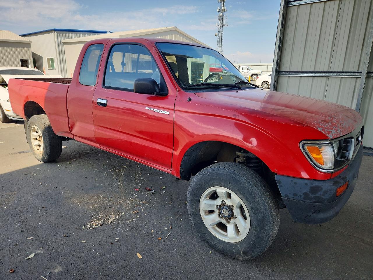 1997 Toyota Tacoma Base Red vin: 4TAWM72N4VZ260657