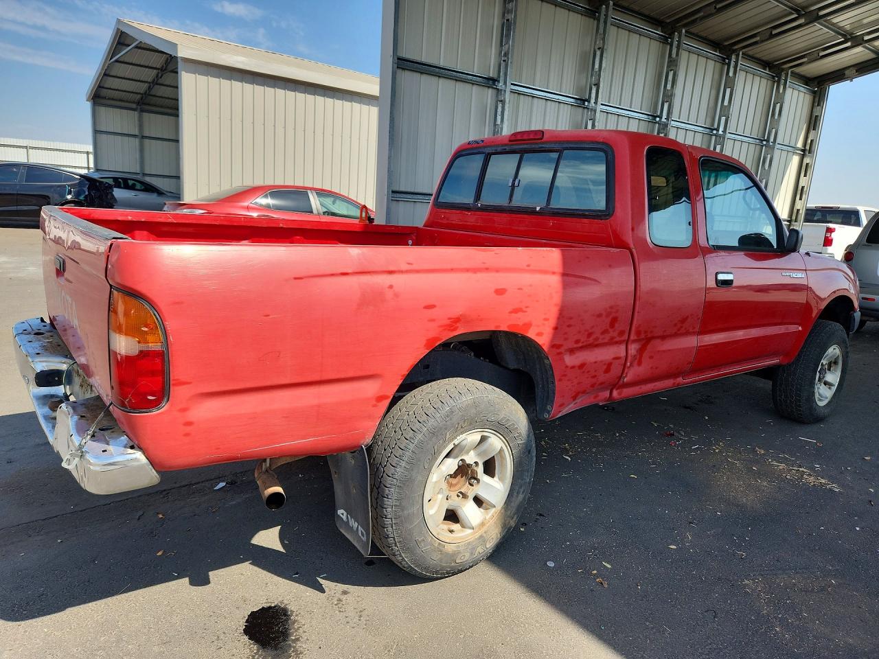 1997 Toyota Tacoma Base Red vin: 4TAWM72N4VZ260657