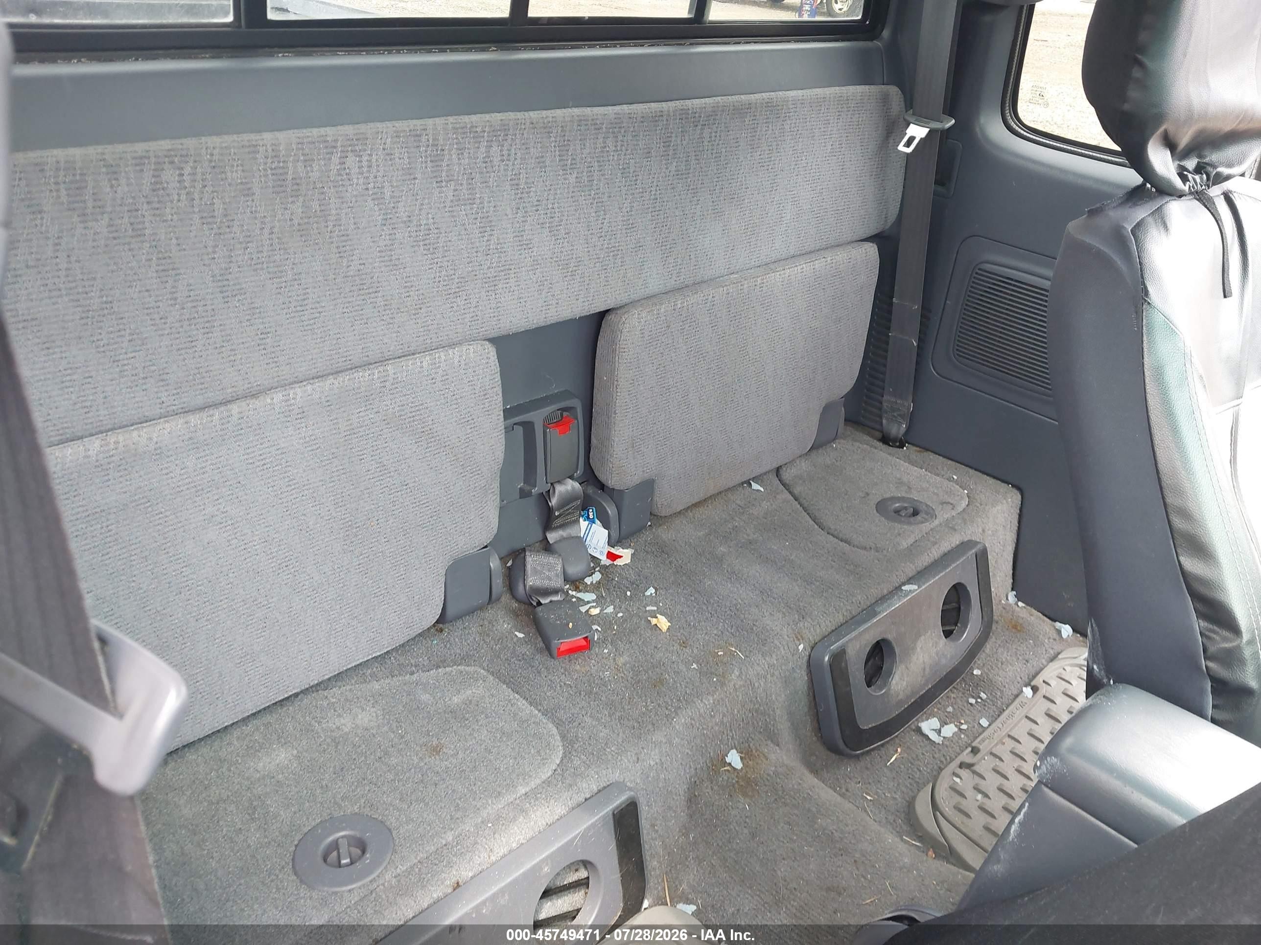 1999 Toyota Tacoma   Black vin: 4TAWM72N4XZ502480
