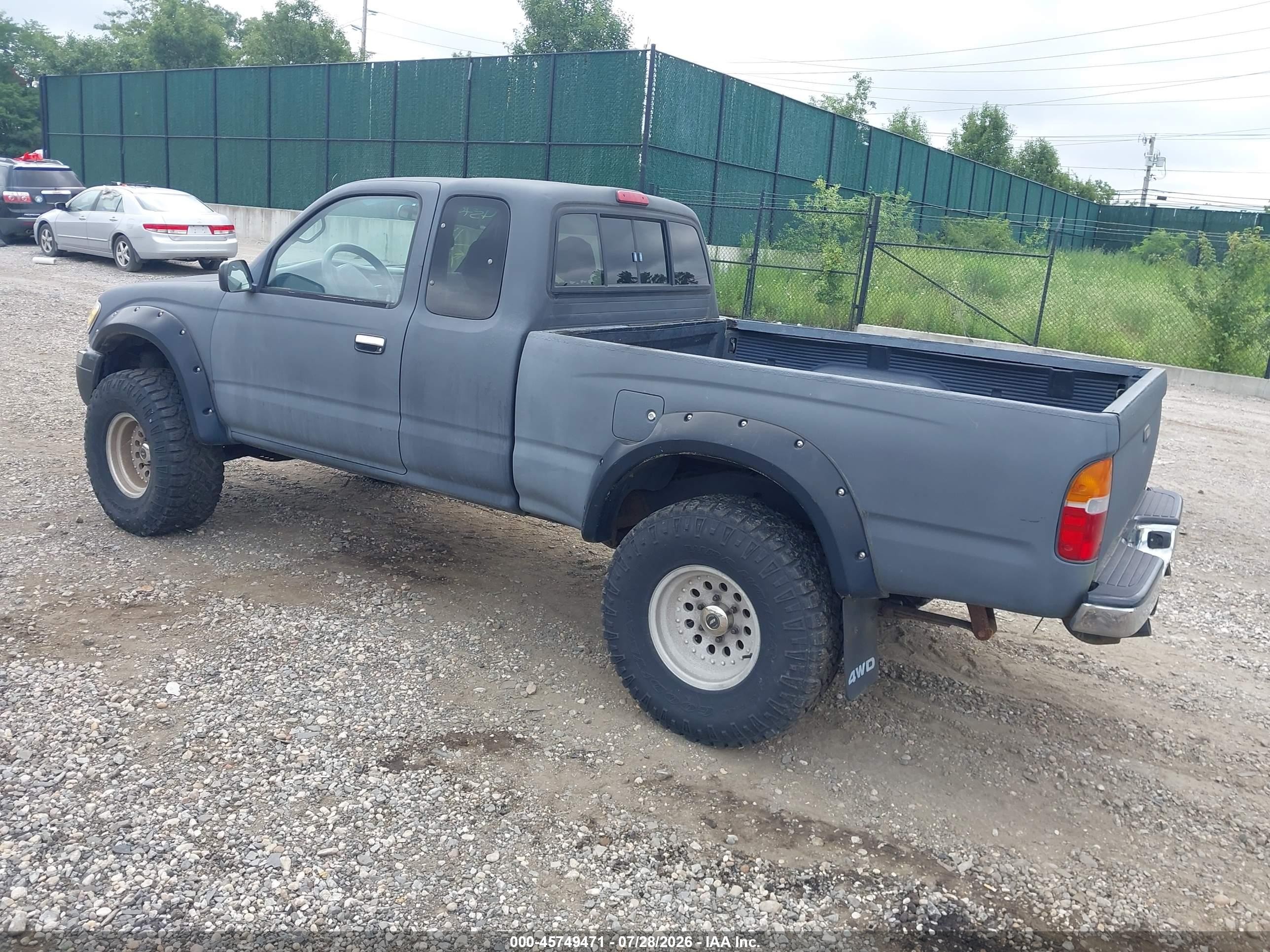 1999 Toyota Tacoma   Black vin: 4TAWM72N4XZ502480