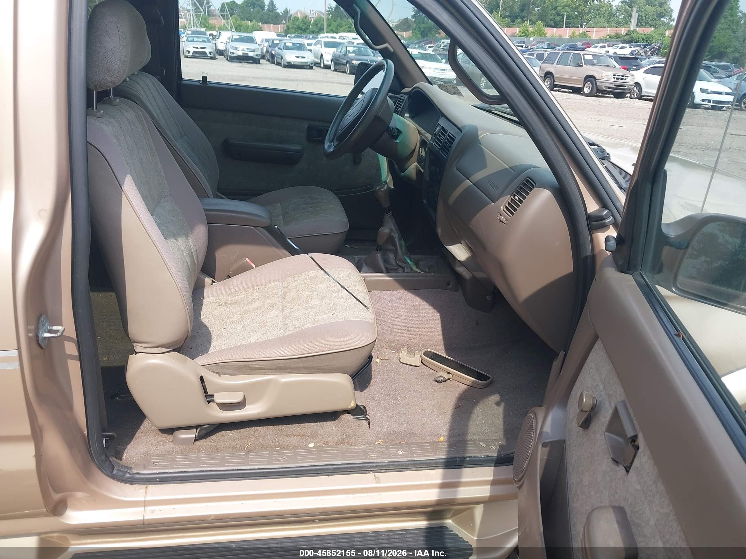 2000 Toyota Tacoma   Gold vin: 4TAWM72N5YZ650798