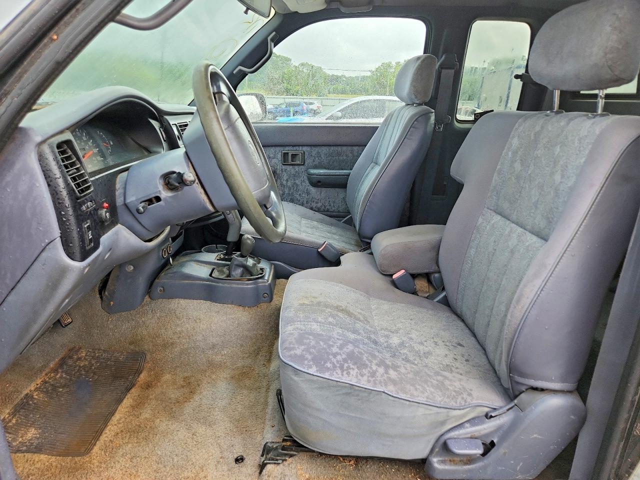 2000 Toyota Tacoma Xtracab Черный vin: 4TAWM72N6YZ597691