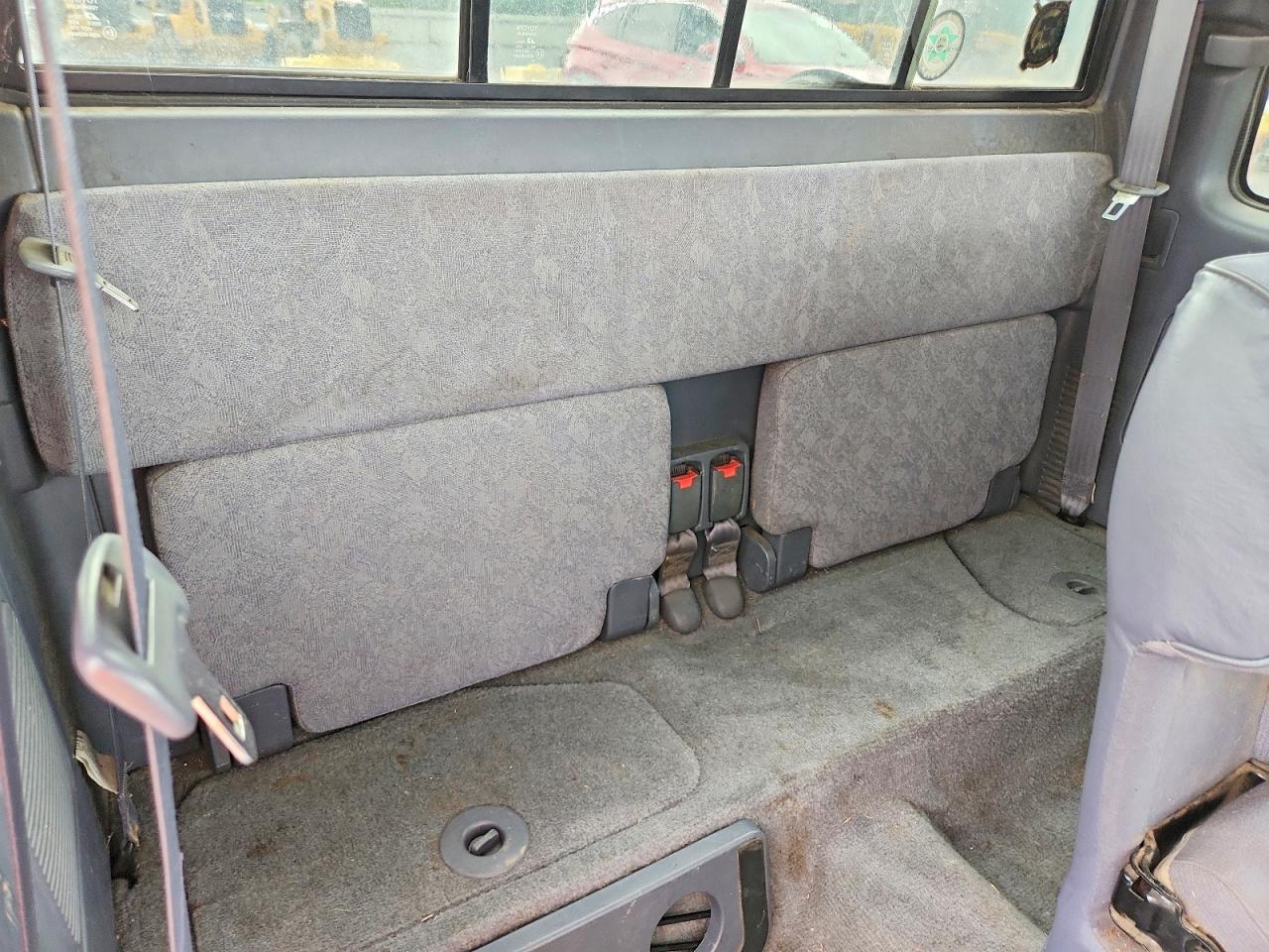 2000 Toyota Tacoma Xtracab Черный vin: 4TAWM72N6YZ597691