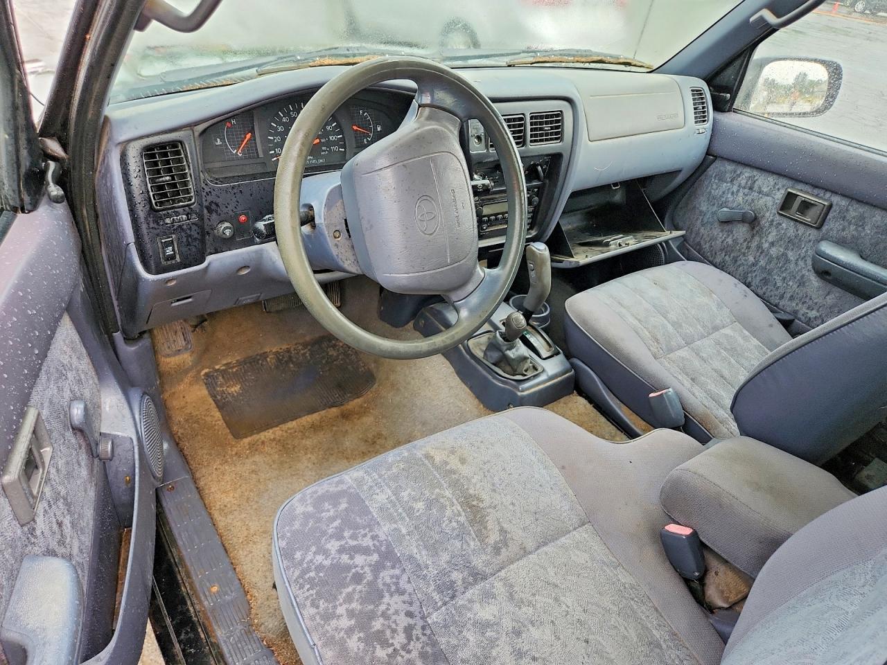 2000 Toyota Tacoma Xtracab Черный vin: 4TAWM72N6YZ597691