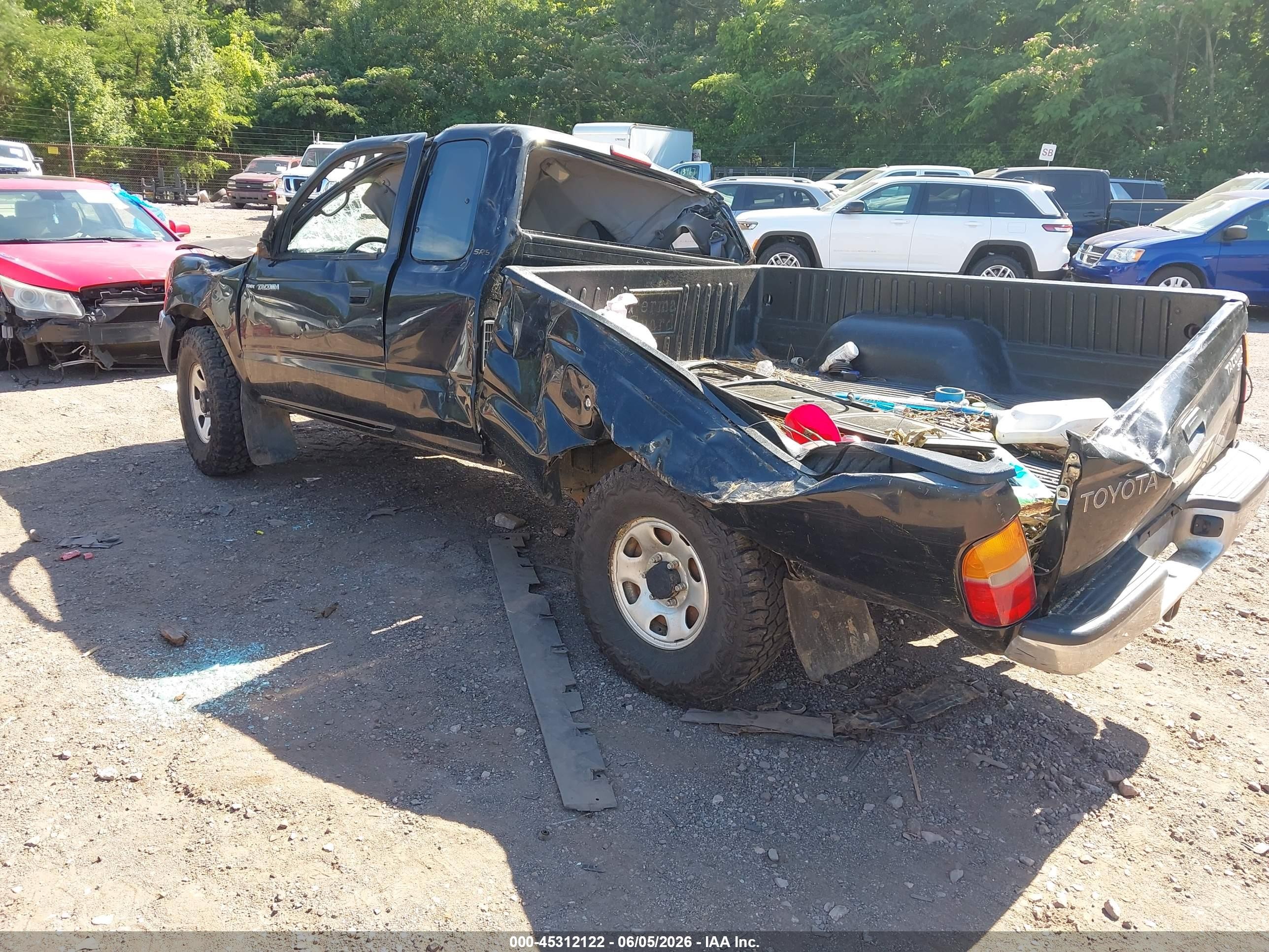 1998 Toyota Tacoma   Black vin: 4TAWM72N7WZ064407
