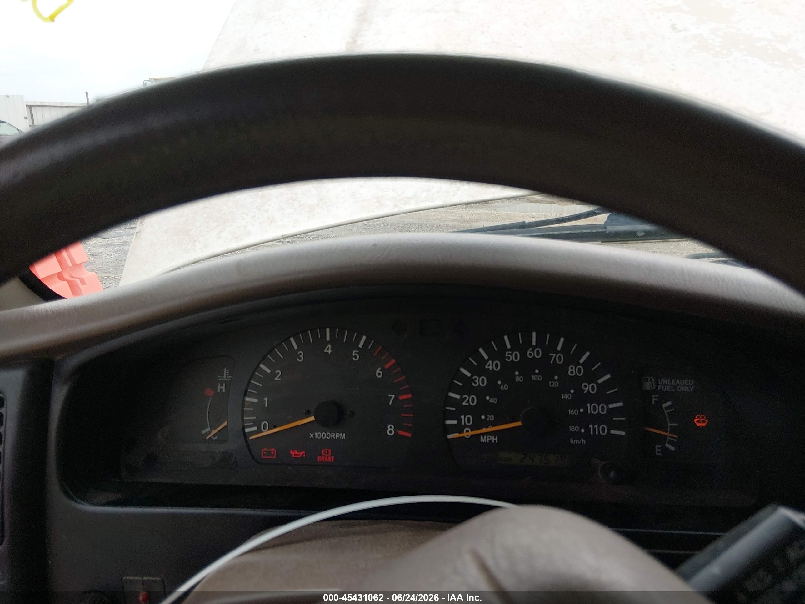 2000 Toyota Tacoma   Желто-коричневый vin: 4TAWM72N7YZ666209