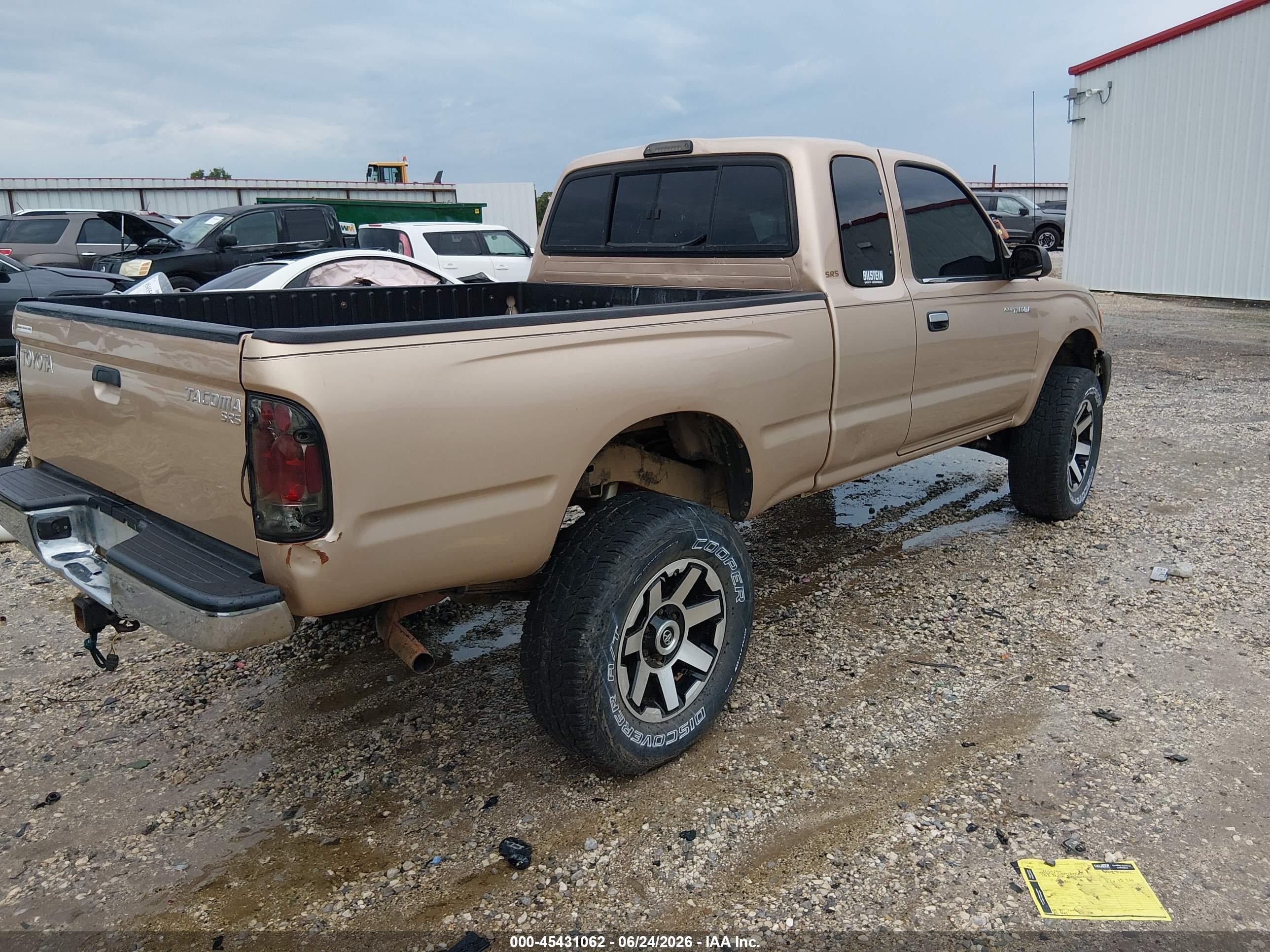 2000 Toyota Tacoma   Желто-коричневый vin: 4TAWM72N7YZ666209
