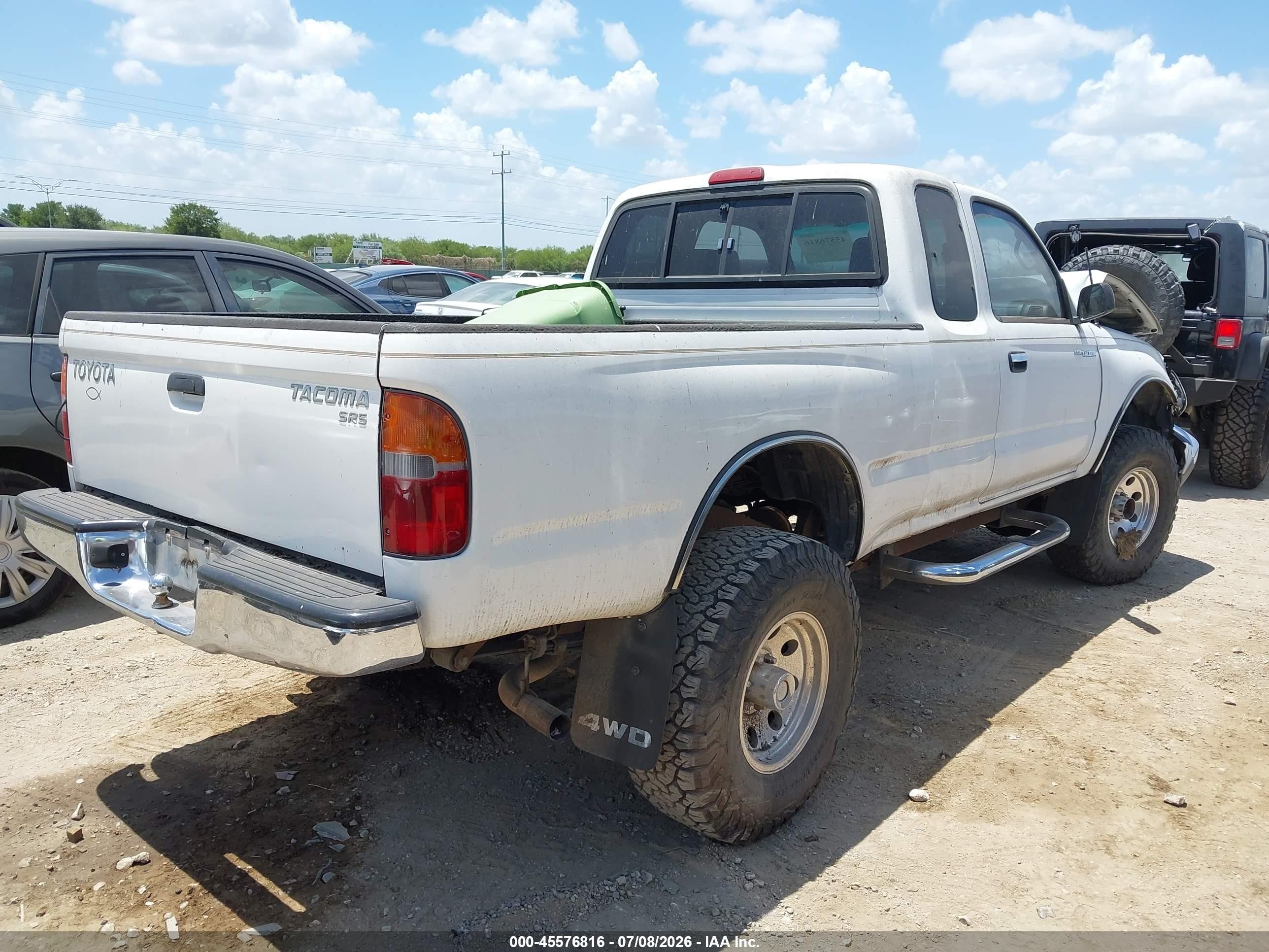 1999 Toyota Tacoma   White vin: 4TAWM72N8XZ476160