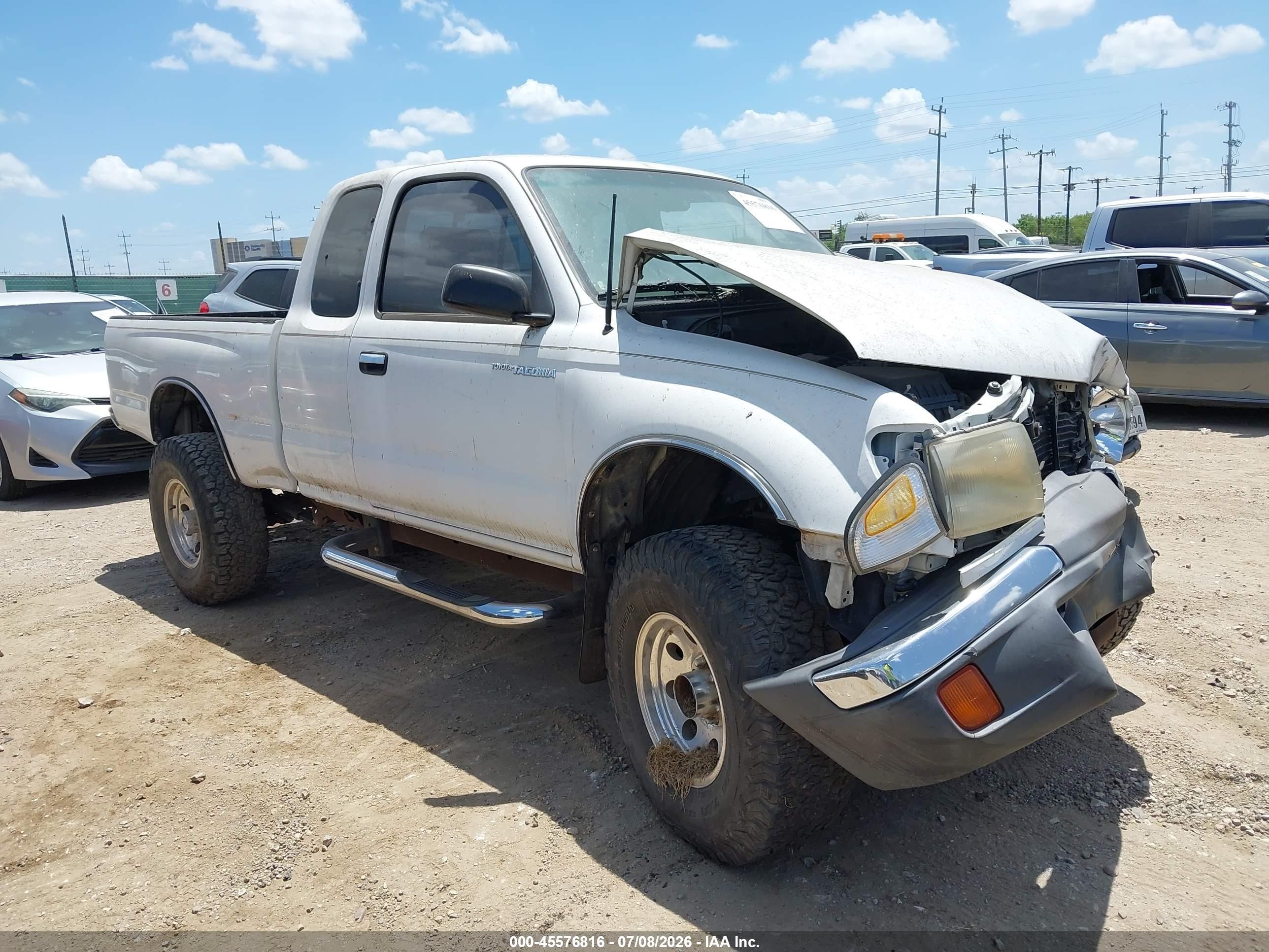 1999 Toyota Tacoma   White vin: 4TAWM72N8XZ476160