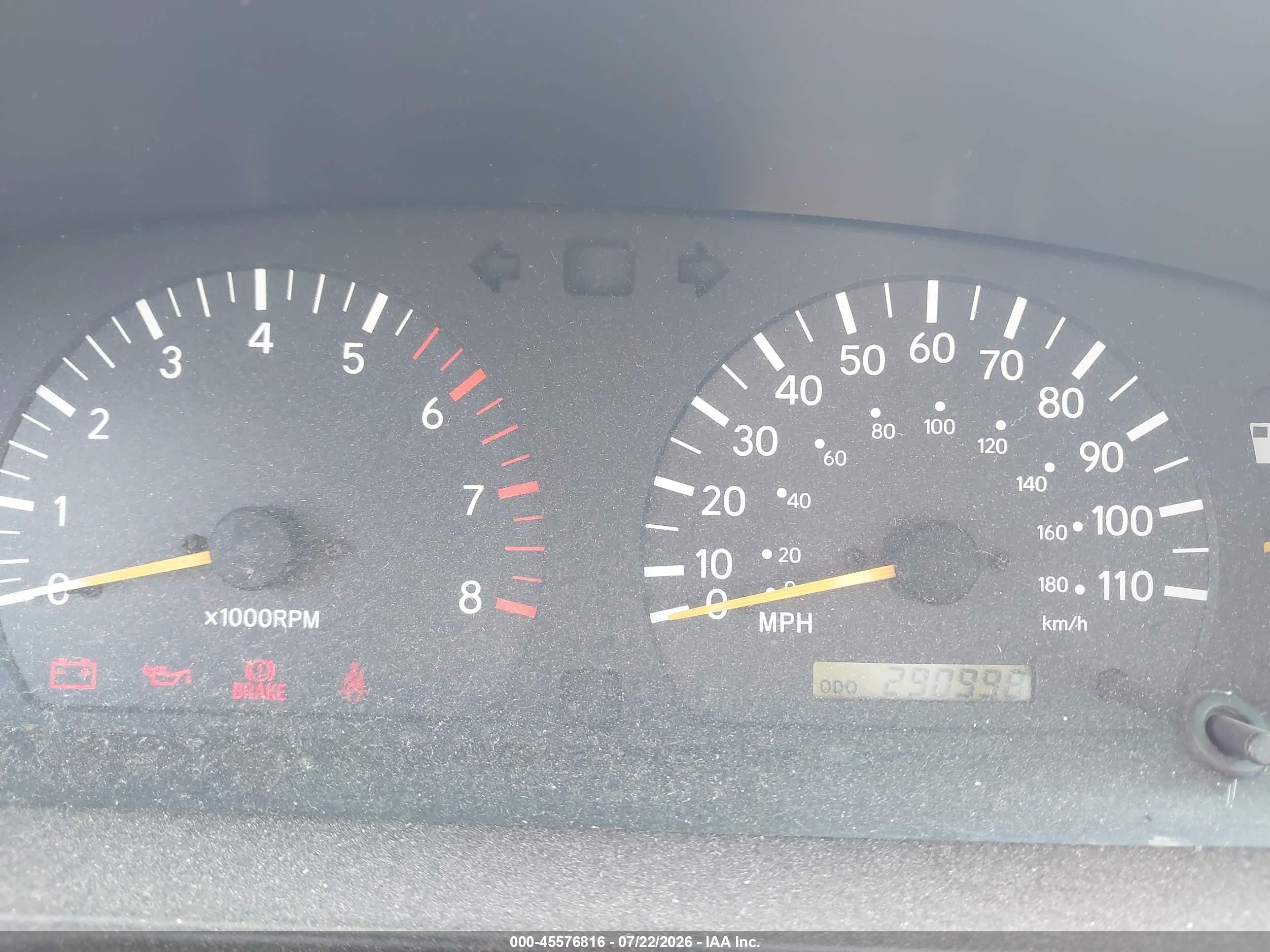 1999 Toyota Tacoma   White vin: 4TAWM72N8XZ476160
