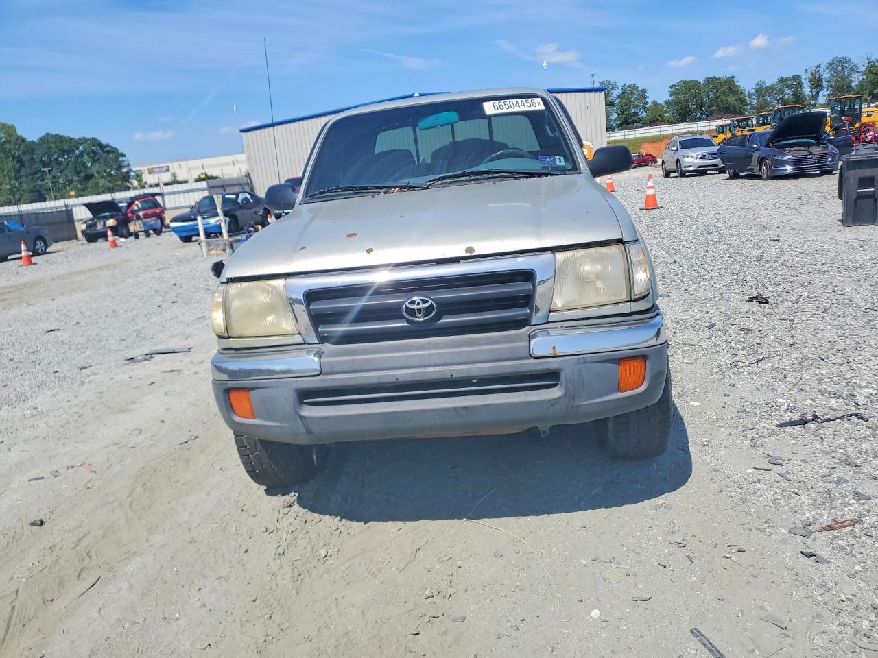 2000 Toyota Tacoma Base Gray vin: 4TAWM72NXYZ665491