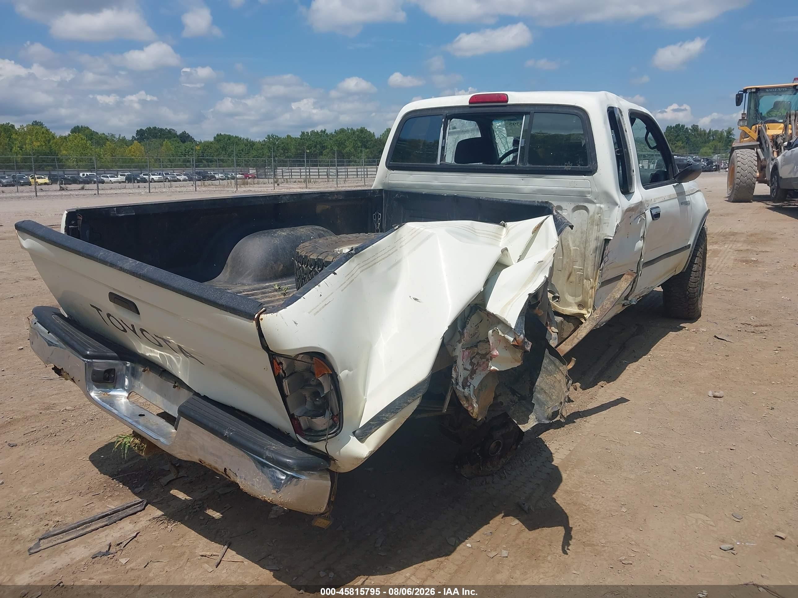 1996 Toyota Tacoma Xtracab White vin: 4TAWN72N0TZ198815