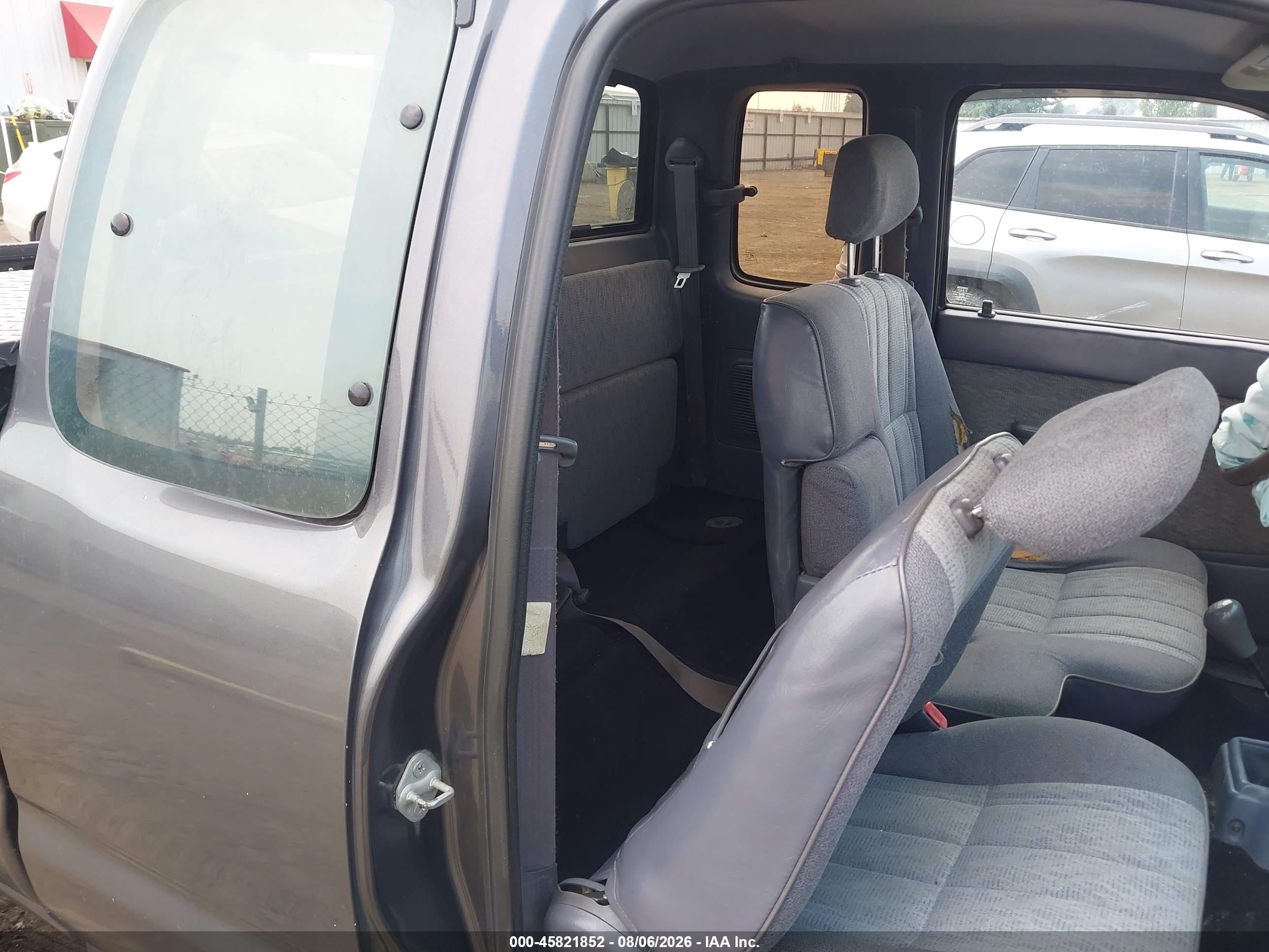 1998 Toyota Tacoma Base V6 Серый vin: 4TAWN72N0WZ015403