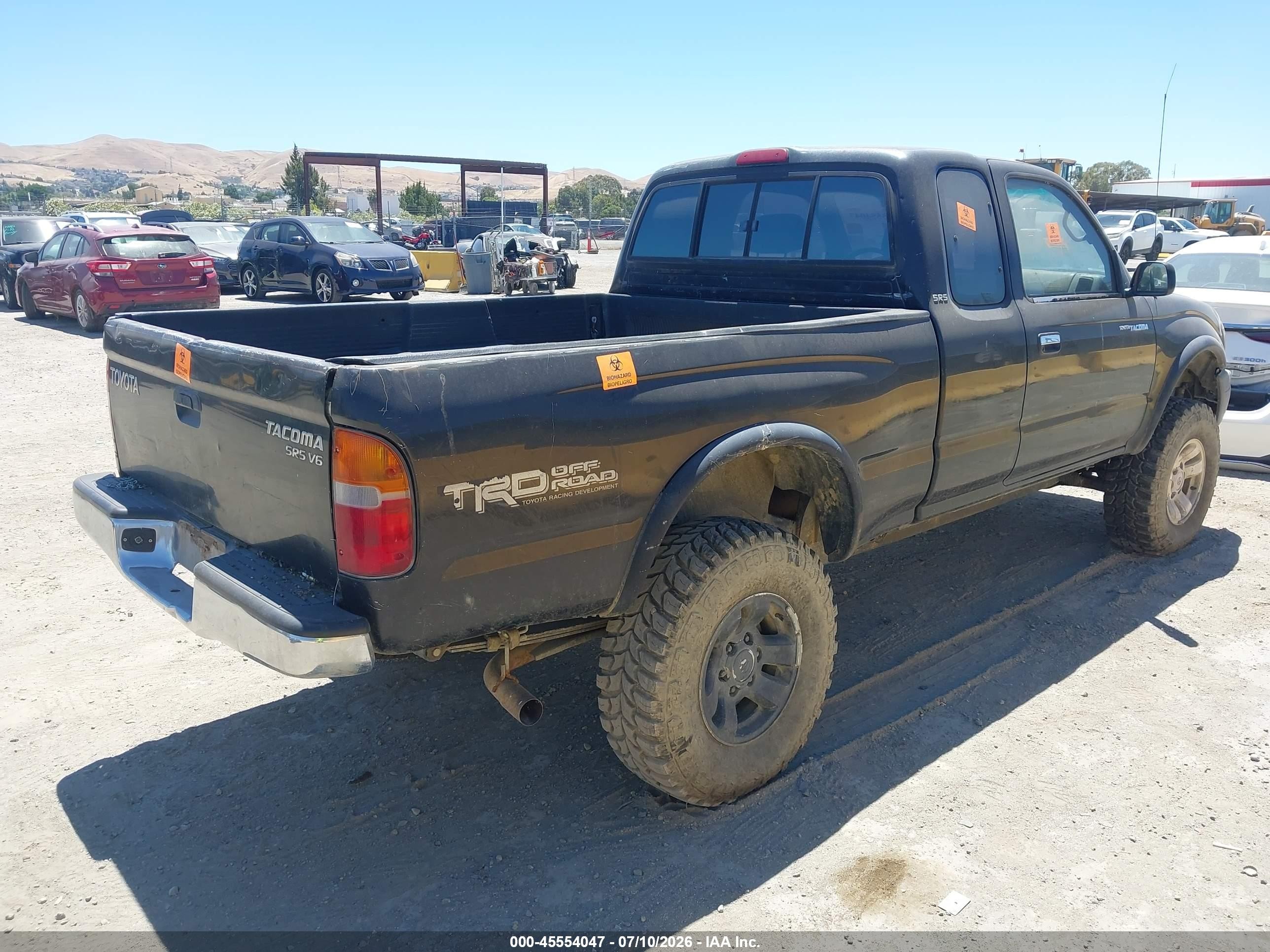 1998 Toyota Tacoma Base V6 Black vin: 4TAWN72N0WZ132088