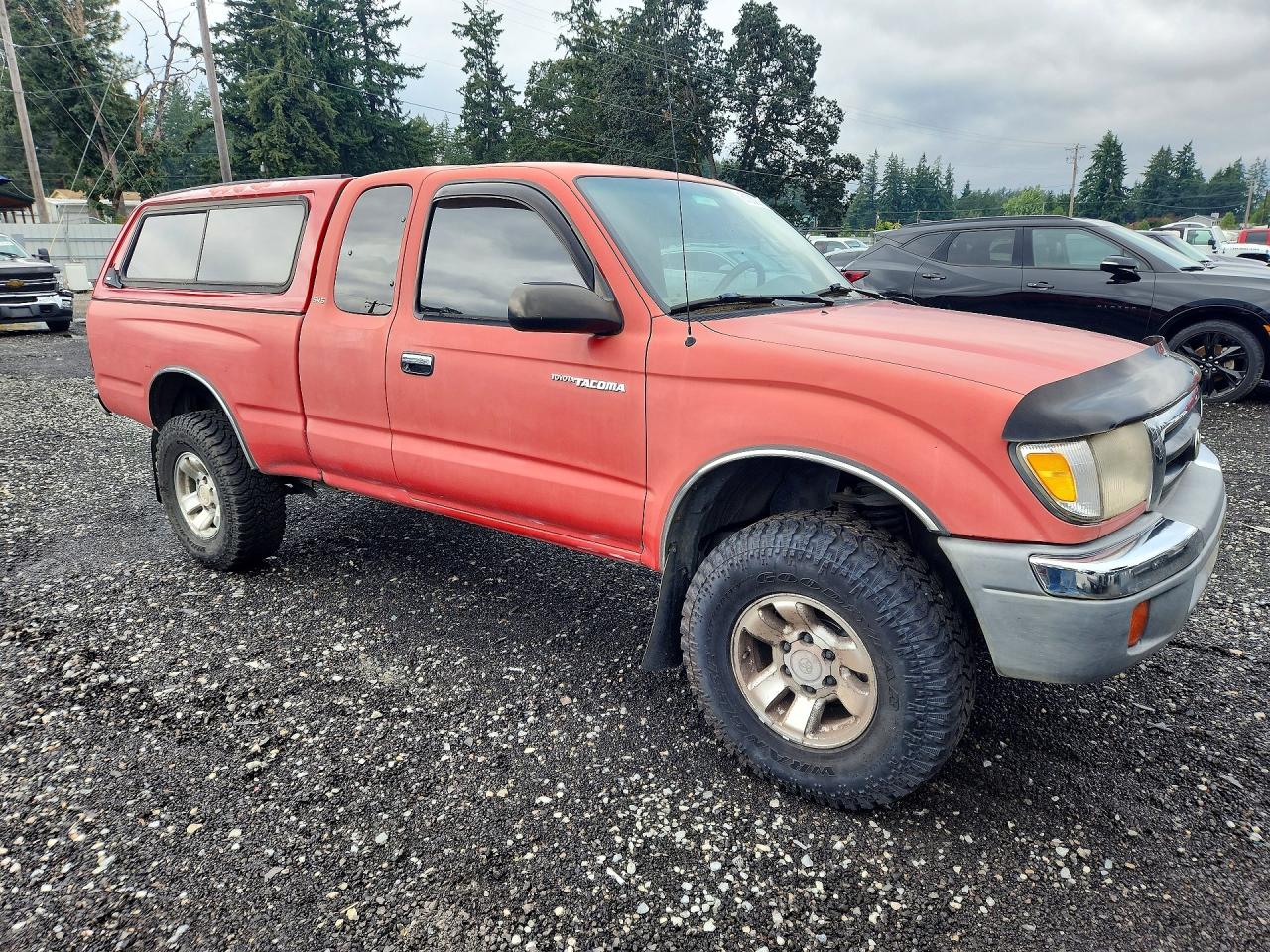 2000 Toyota Tacoma Xtracab Красный vin: 4TAWN72N0YZ648213
