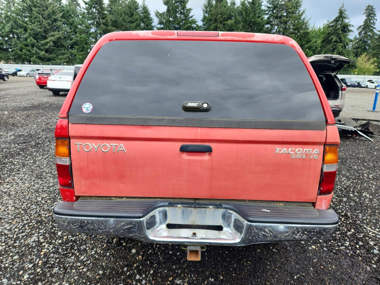2000 Toyota Tacoma Xtracab Красный vin: 4TAWN72N0YZ648213