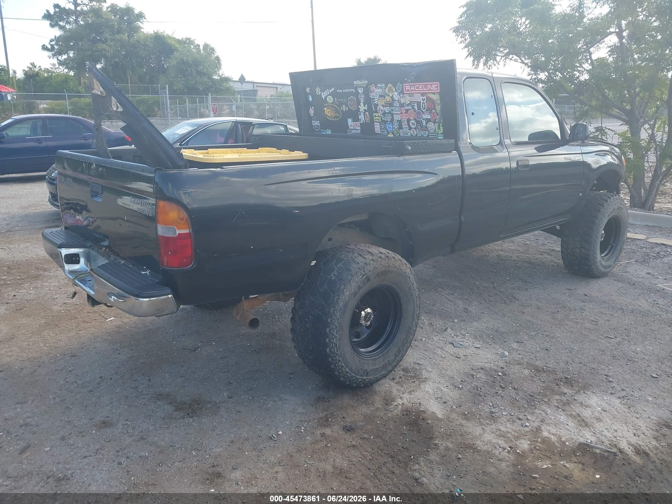1998 Toyota Tacoma Base V6 Black vin: 4TAWN72N1WZ019301