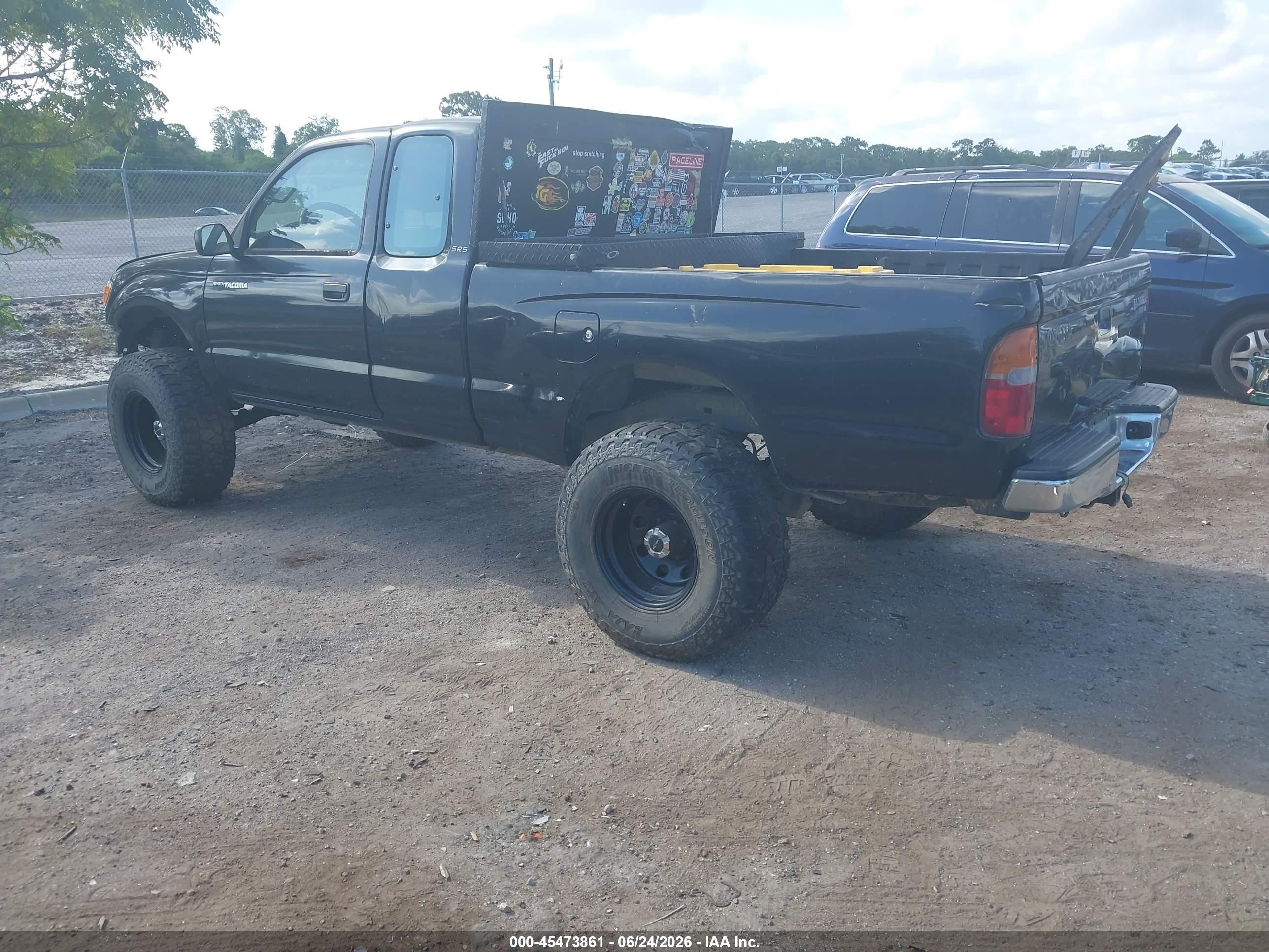 1998 Toyota Tacoma Base V6 Black vin: 4TAWN72N1WZ019301