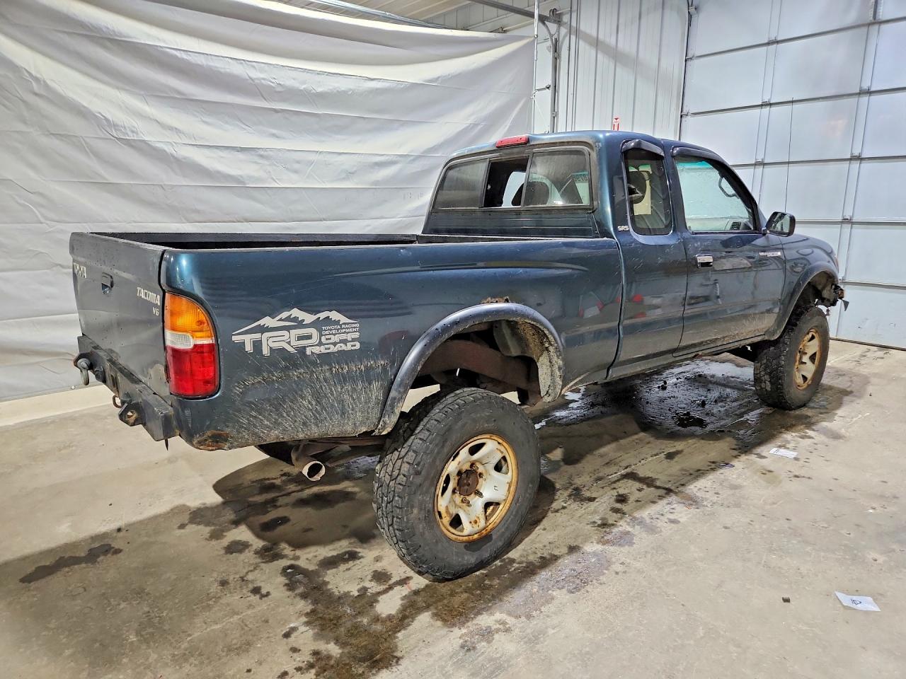 1998 Toyota Tacoma Xtracab Green vin: 4TAWN72N1WZ074668