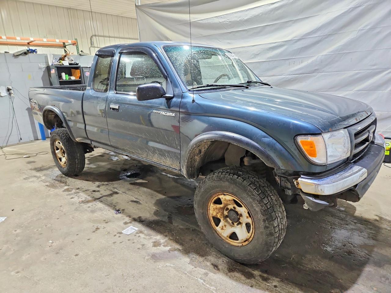 1998 Toyota Tacoma Xtracab Green vin: 4TAWN72N1WZ074668