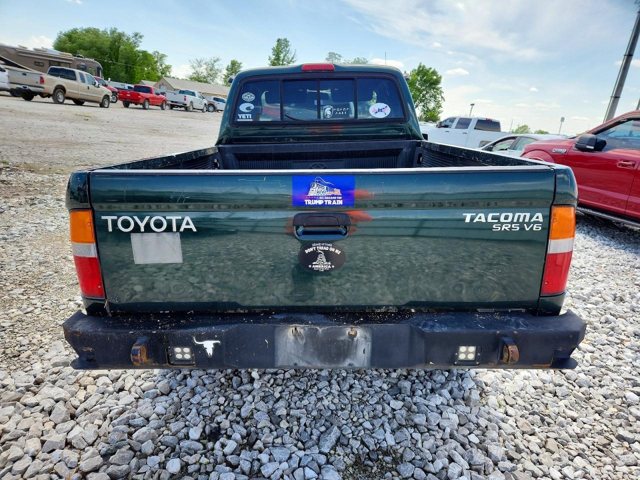 2000 Toyota Tacoma V6 Green vin: 4TAWN72N1YZ655137