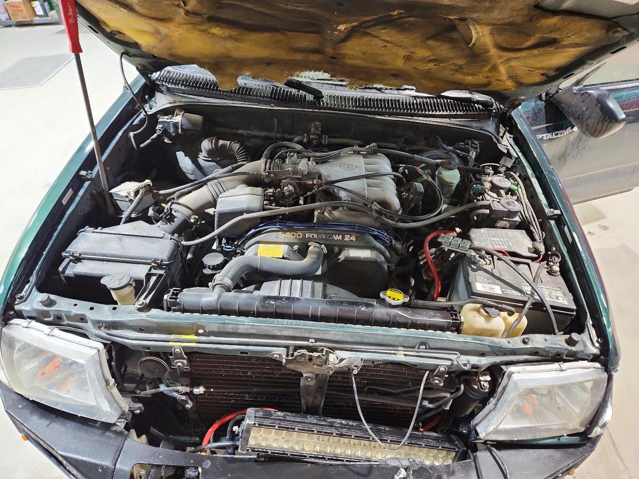 2000 Toyota Tacoma V6 Green vin: 4TAWN72N1YZ655137