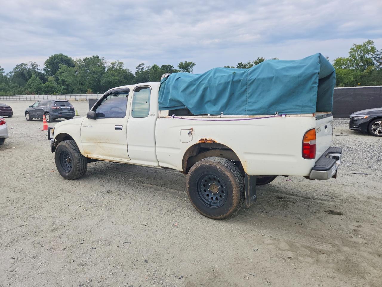 1998 Toyota Tacoma V6 White vin: 4TAWN72N2WZ000160