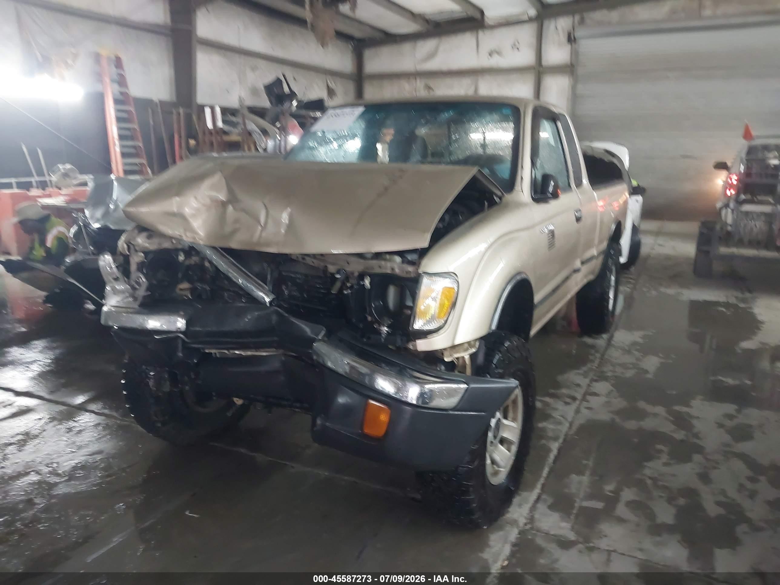 1998 Toyota Tacoma Base V6 Gold vin: 4TAWN72N2WZ083802
