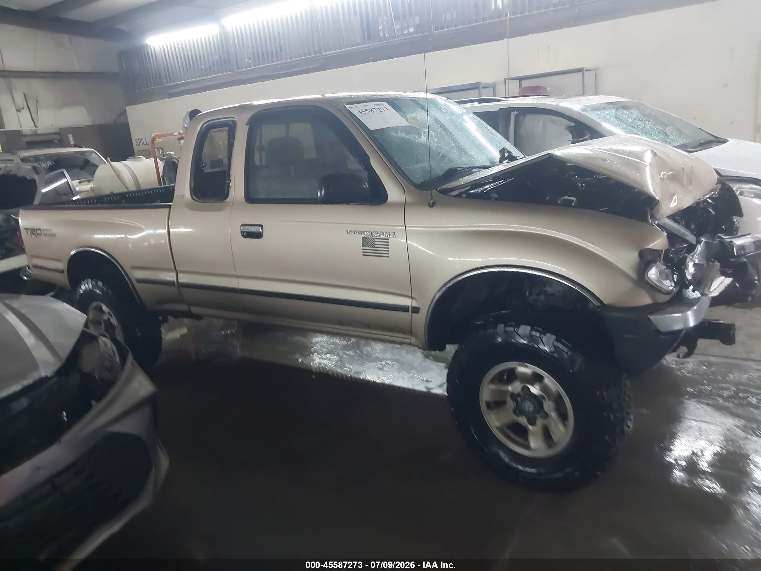 1998 Toyota Tacoma Base V6 Gold vin: 4TAWN72N2WZ083802