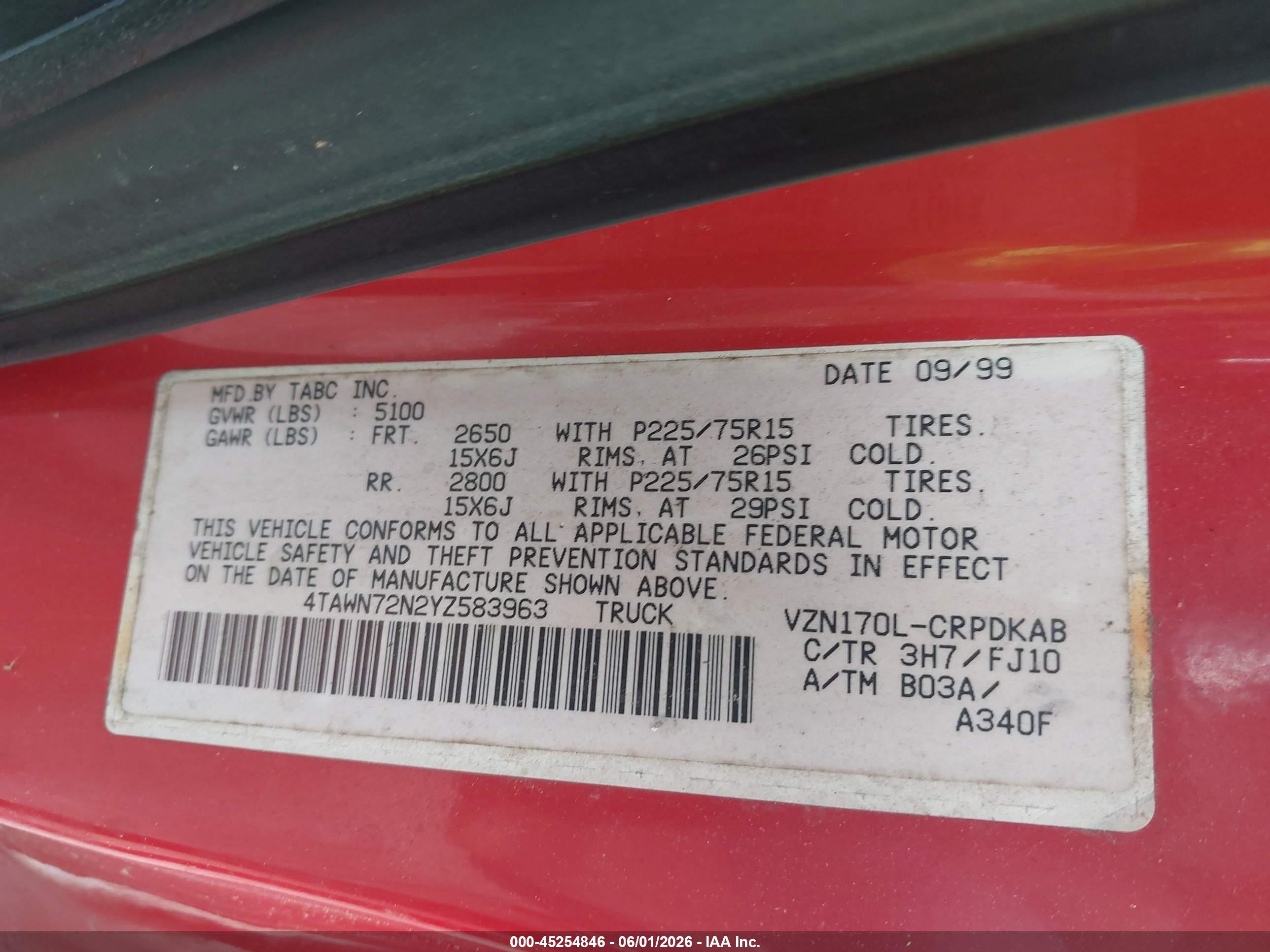 2000 Toyota Tacoma Base V6 Red vin: 4TAWN72N2YZ583963