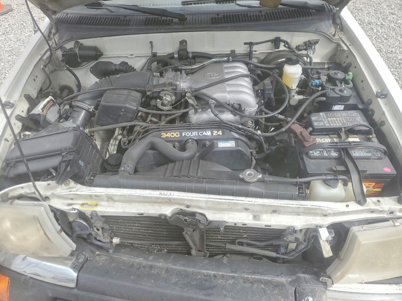 2000 Toyota Tacoma Xtracab Белый vin: 4TAWN72N2YZ598480