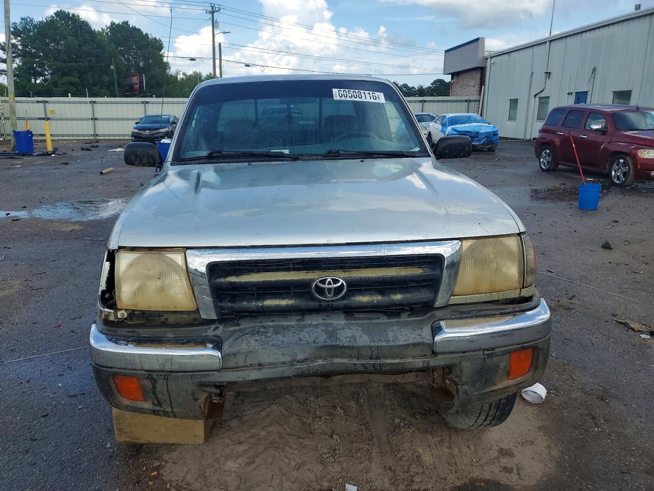 2000 Toyota Tacoma Xtracab Silver vin: 4TAWN72N2YZ661920