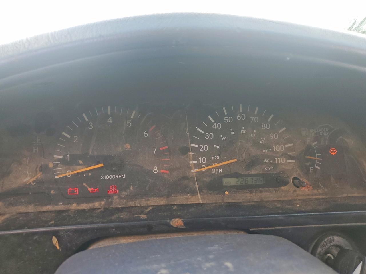 2000 Toyota Tacoma Xtracab Silver vin: 4TAWN72N2YZ661920