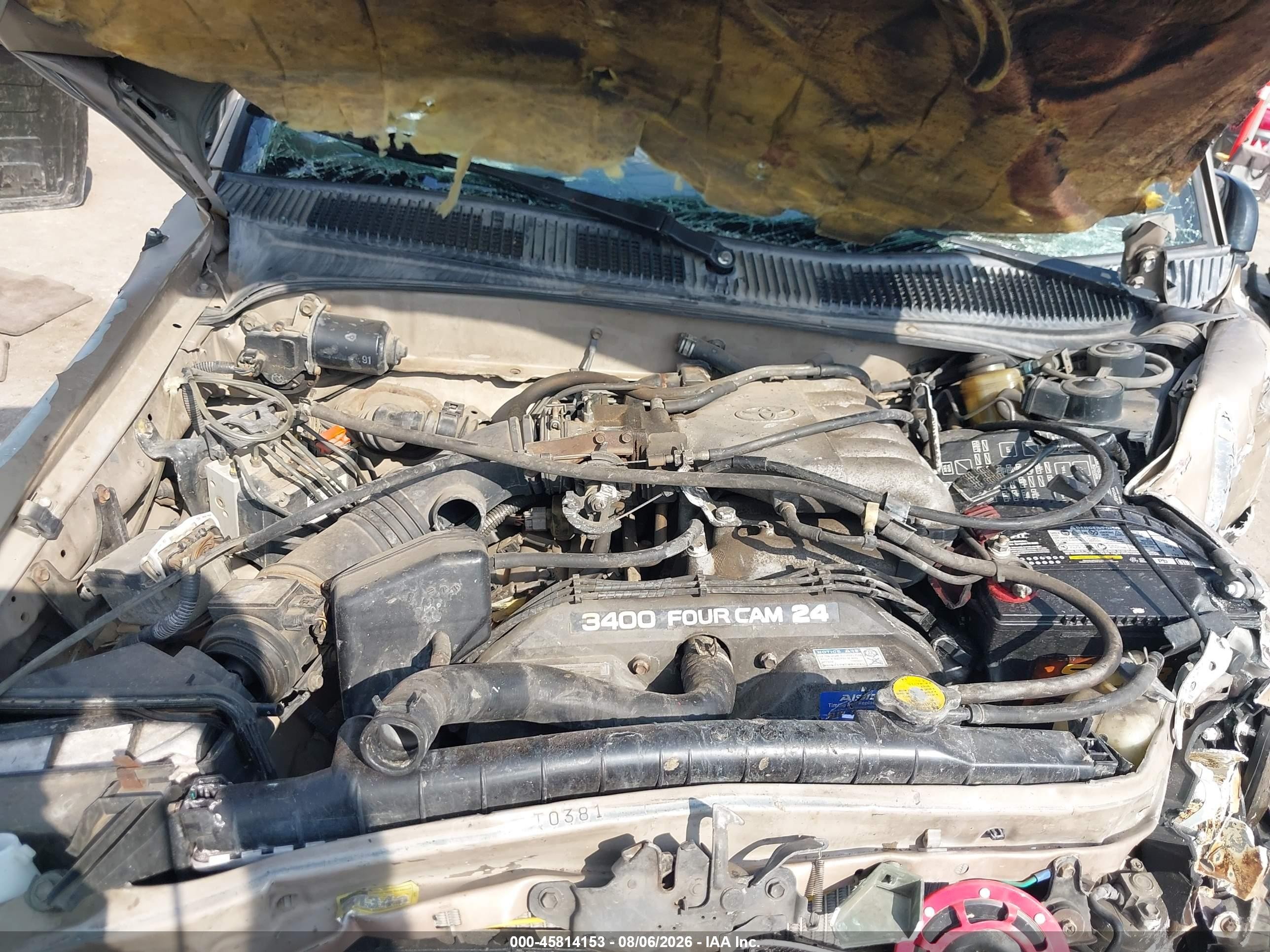 1998 Toyota Tacoma Base V6 Gold vin: 4TAWN72N3WZ135812