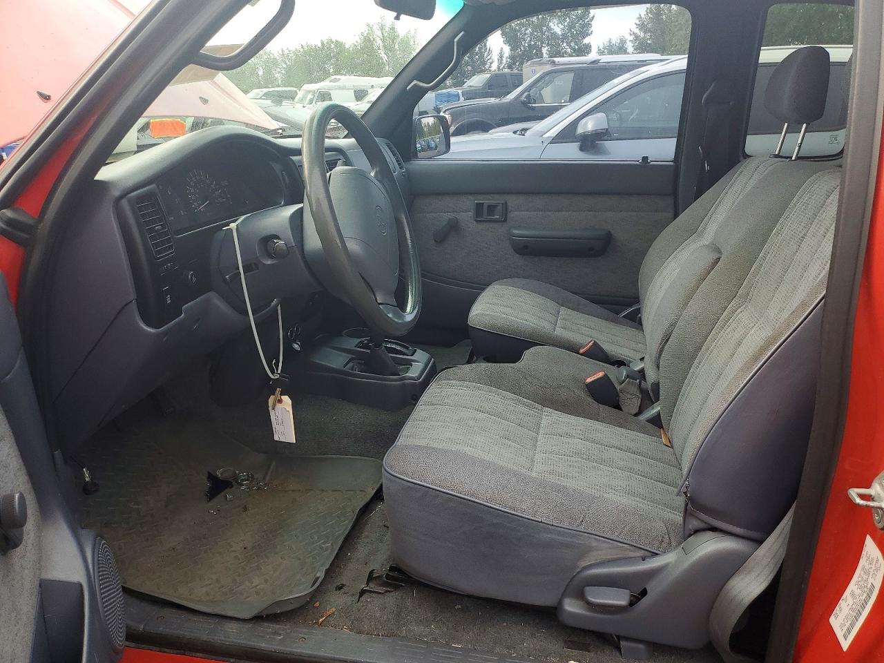 1999 Toyota Tacoma Xtracab Red vin: 4TAWN72N3XZ459361
