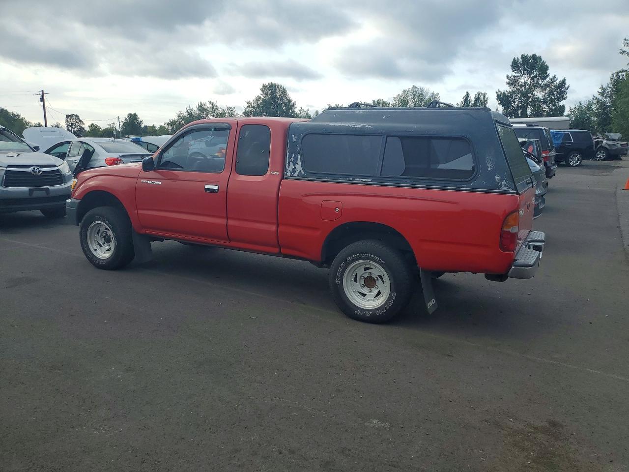 1999 Toyota Tacoma Xtracab Red vin: 4TAWN72N3XZ459361