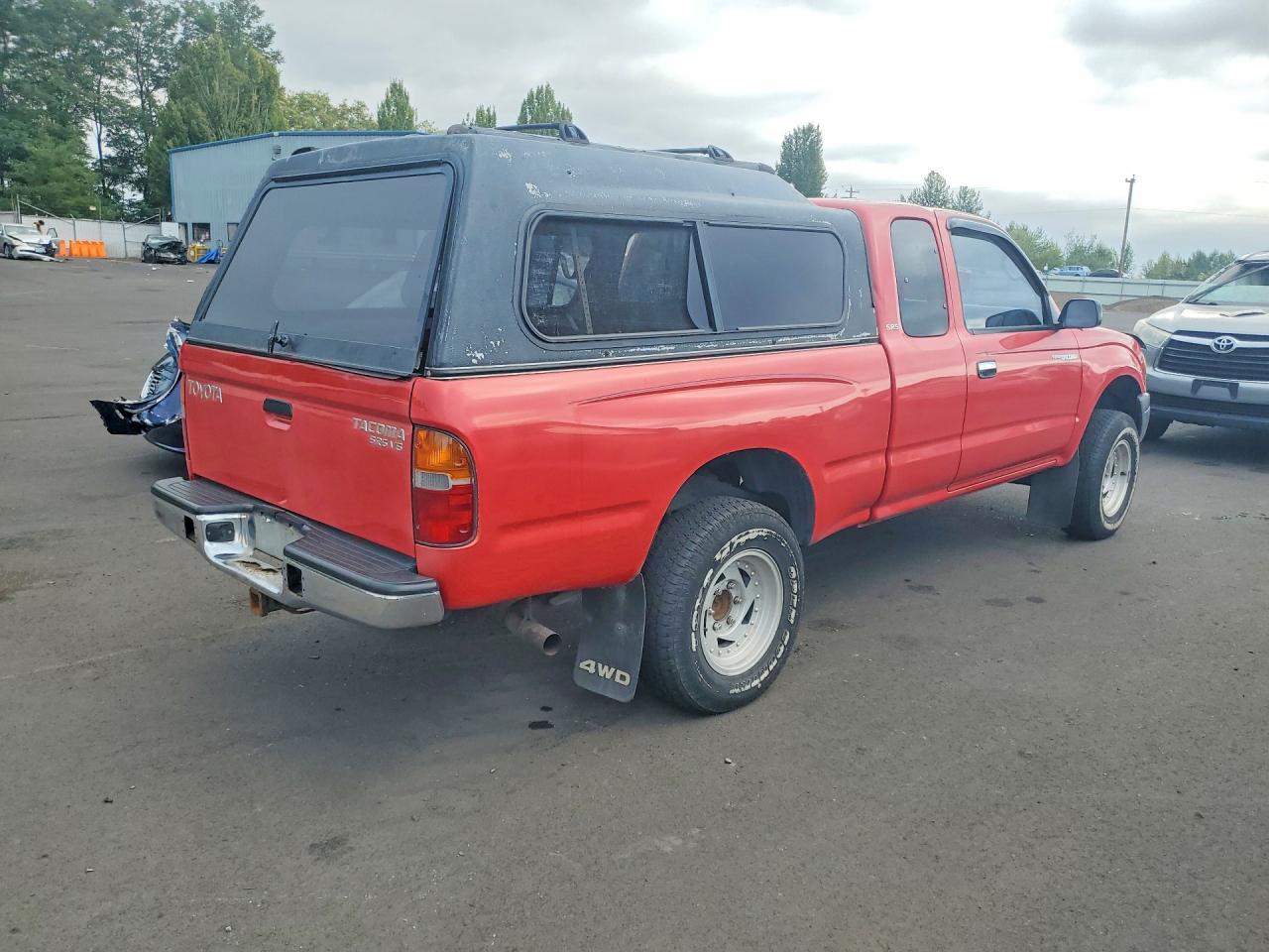 1999 Toyota Tacoma Xtracab Red vin: 4TAWN72N3XZ459361