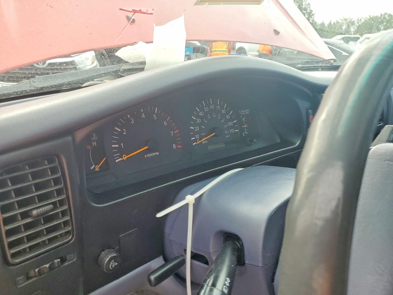 1999 Toyota Tacoma Xtracab Red vin: 4TAWN72N3XZ459361